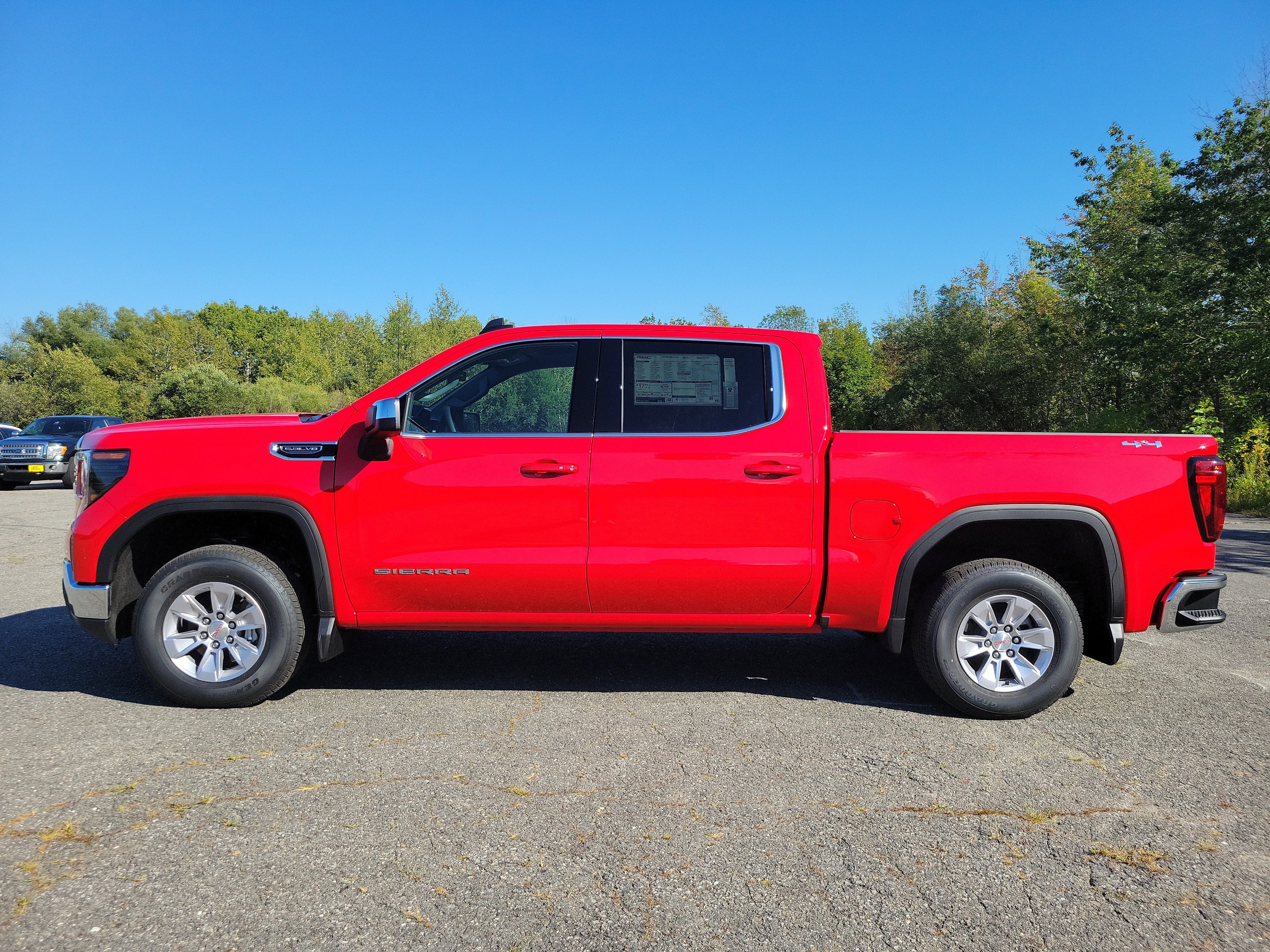 View vehicle photo 2