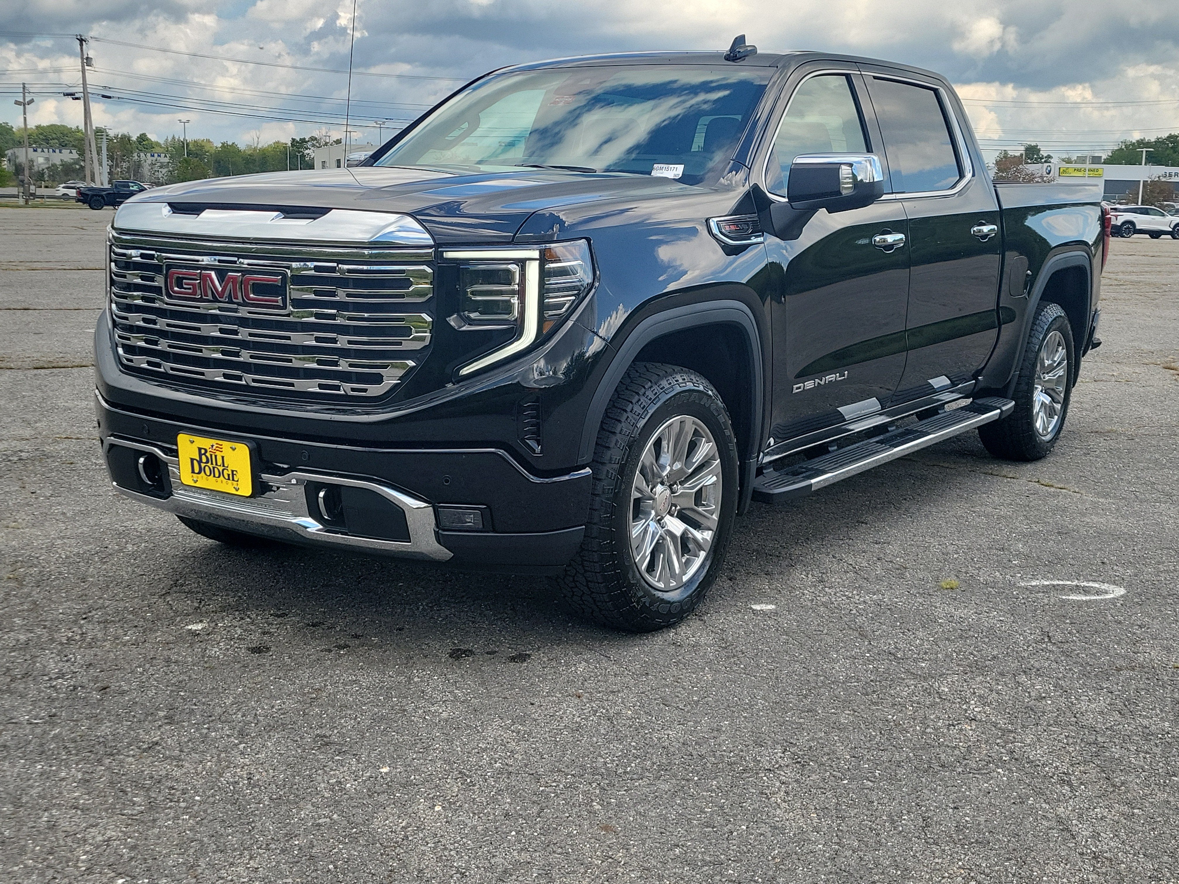 Onyx Black 2026 GMC Sierra 1500 Pickup Truck Four-Wheel Drive Automatic