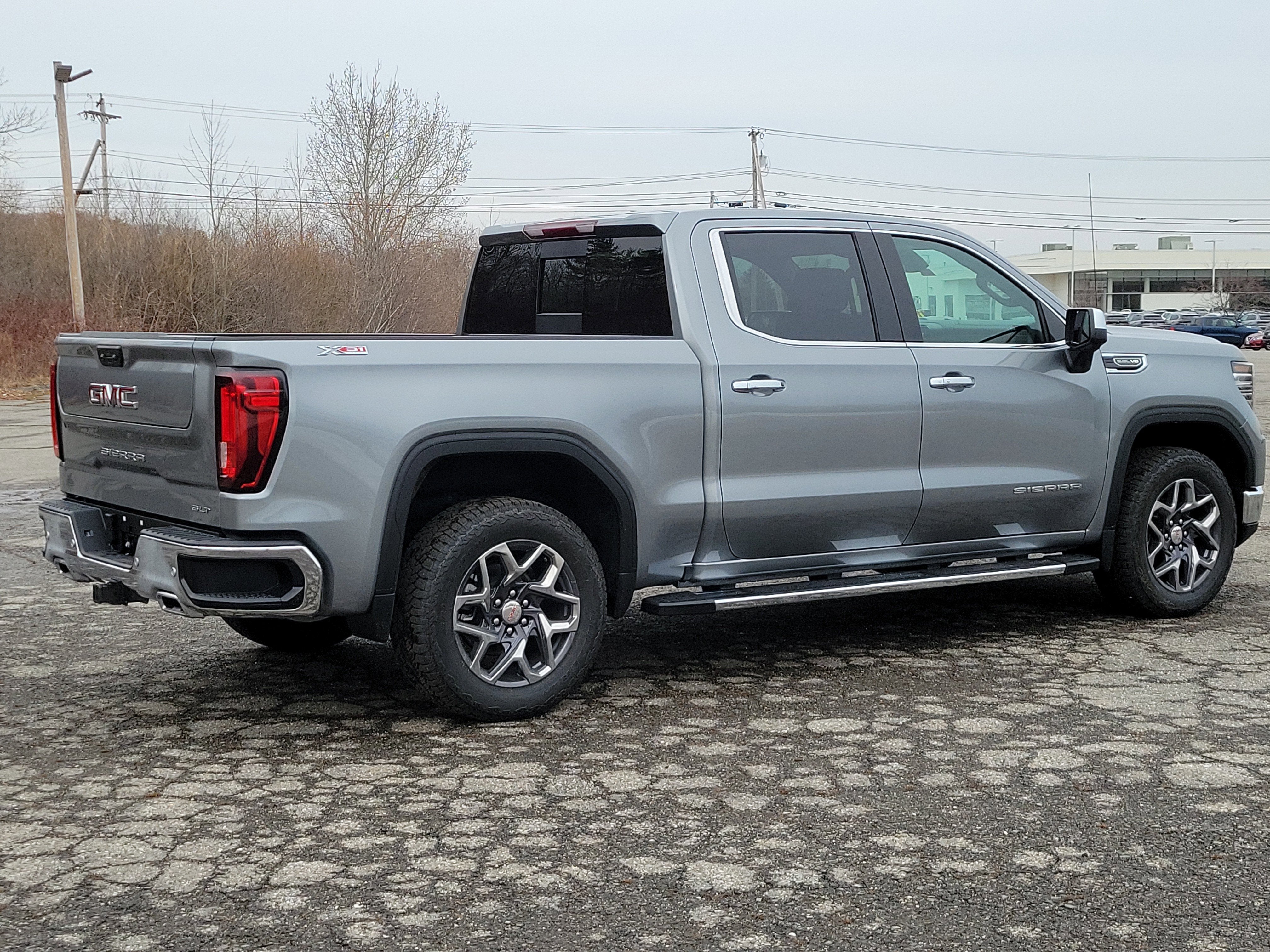 View vehicle photo 7