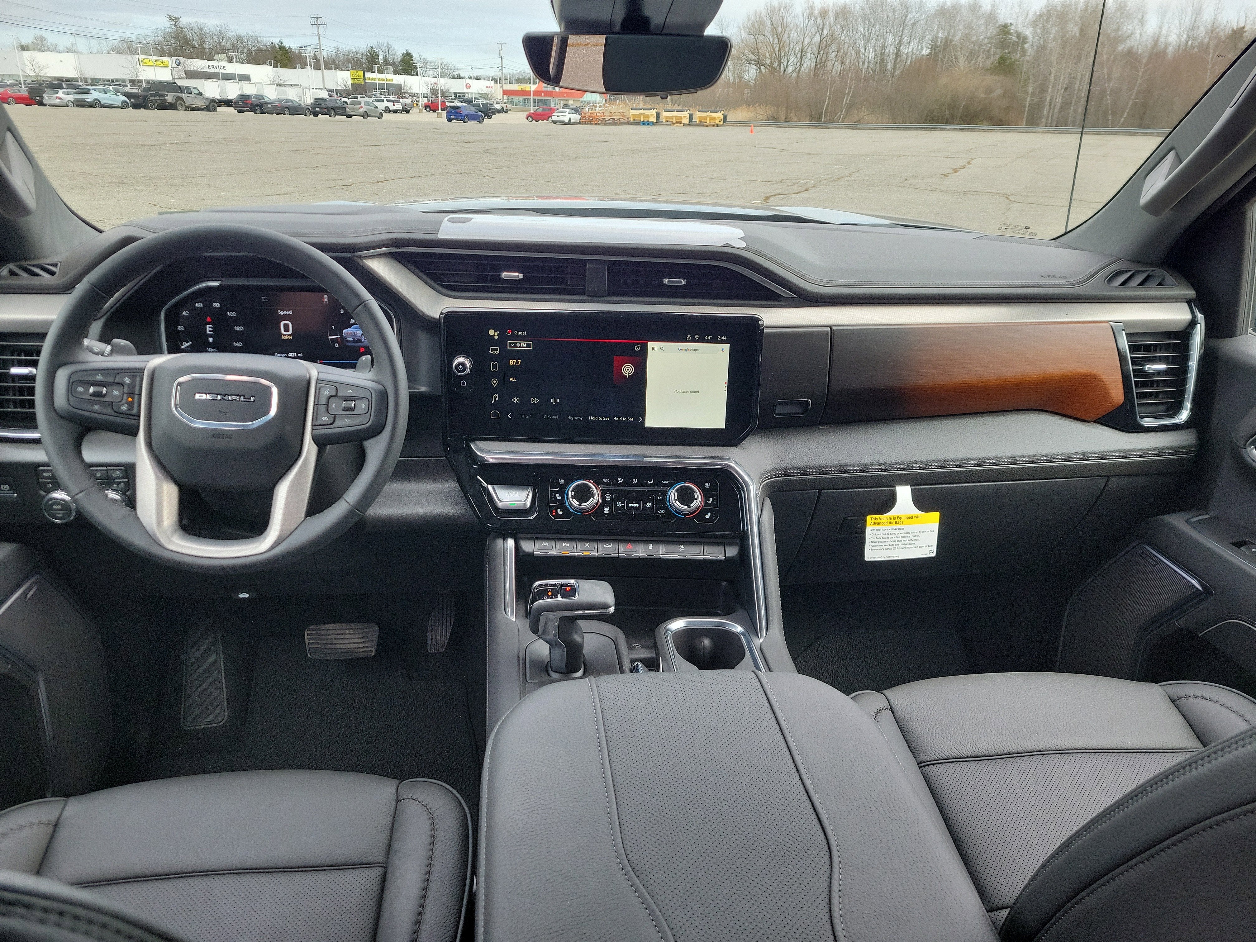 View vehicle photo 3