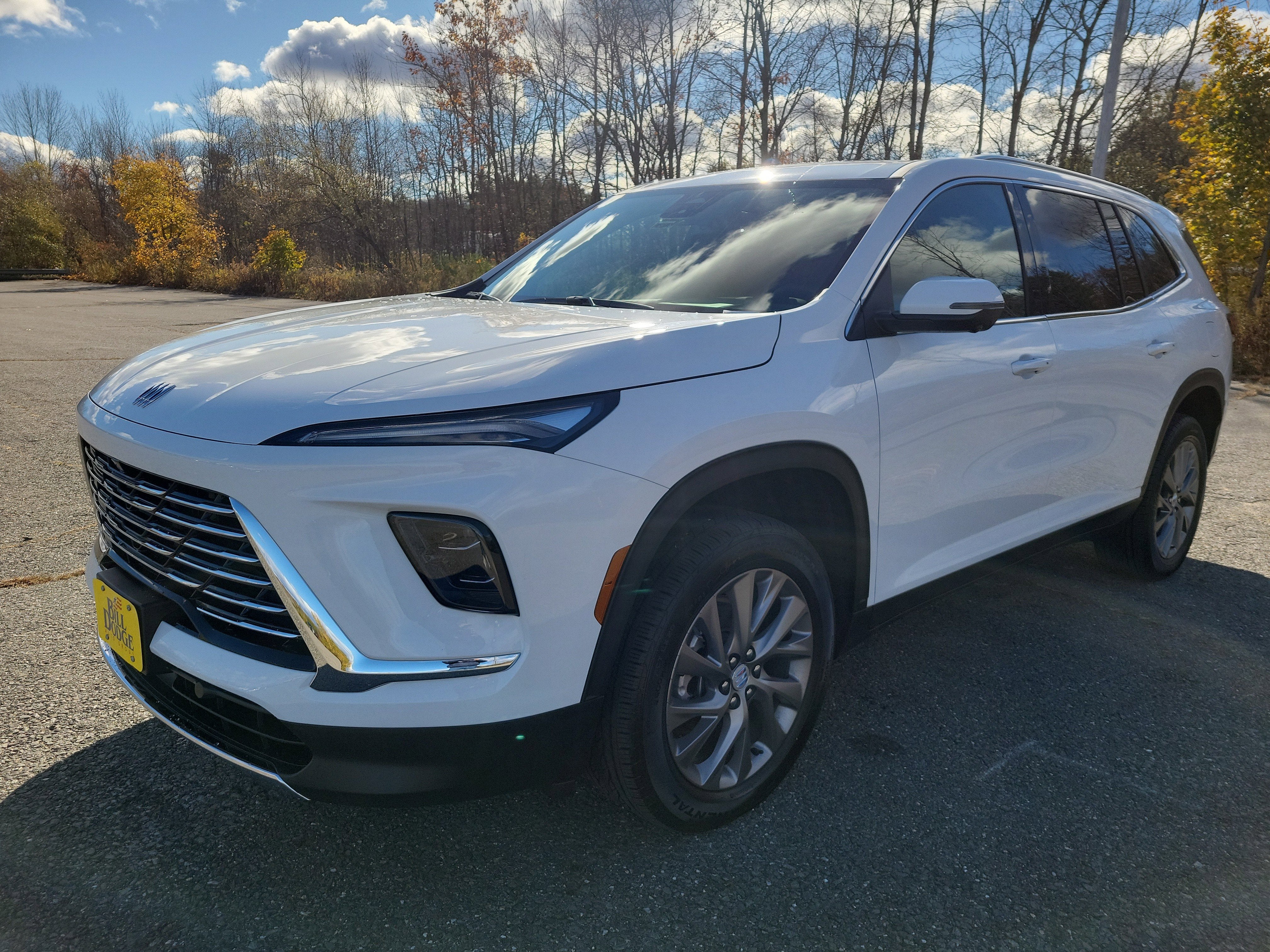 Summit White 2026 Buick Enclave SUV / Crossover Four-Wheel Drive Automatic