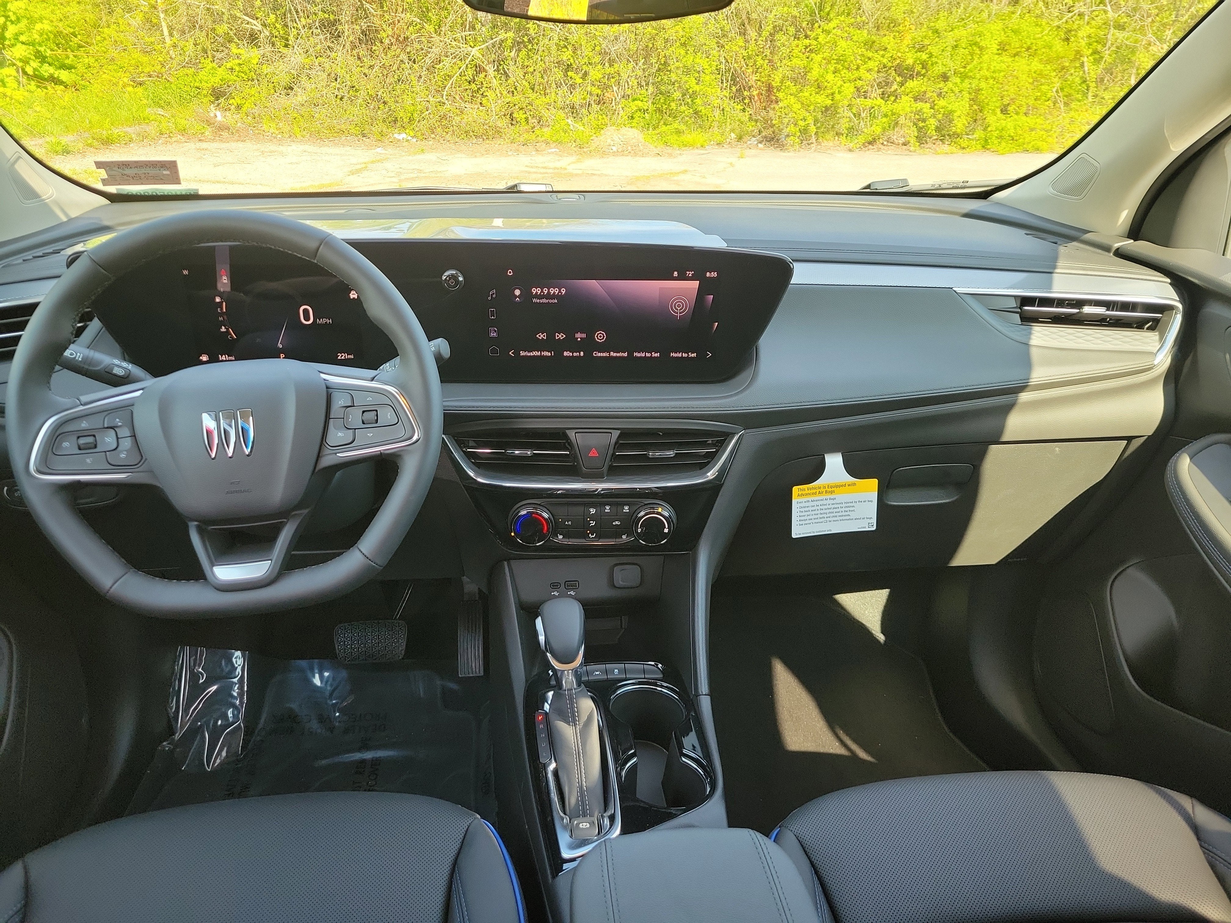 View vehicle photo 3
