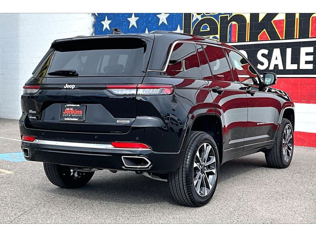  2024 Jeep Grand Cherokee Overland 4WD   