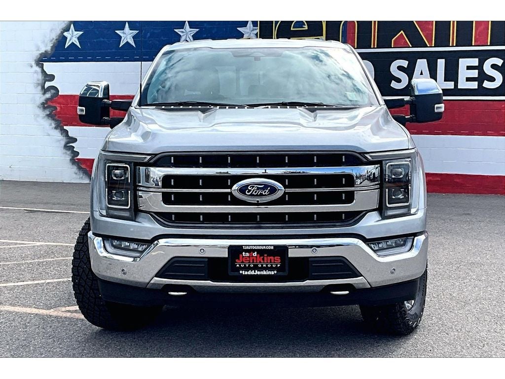 View vehicle photo 3