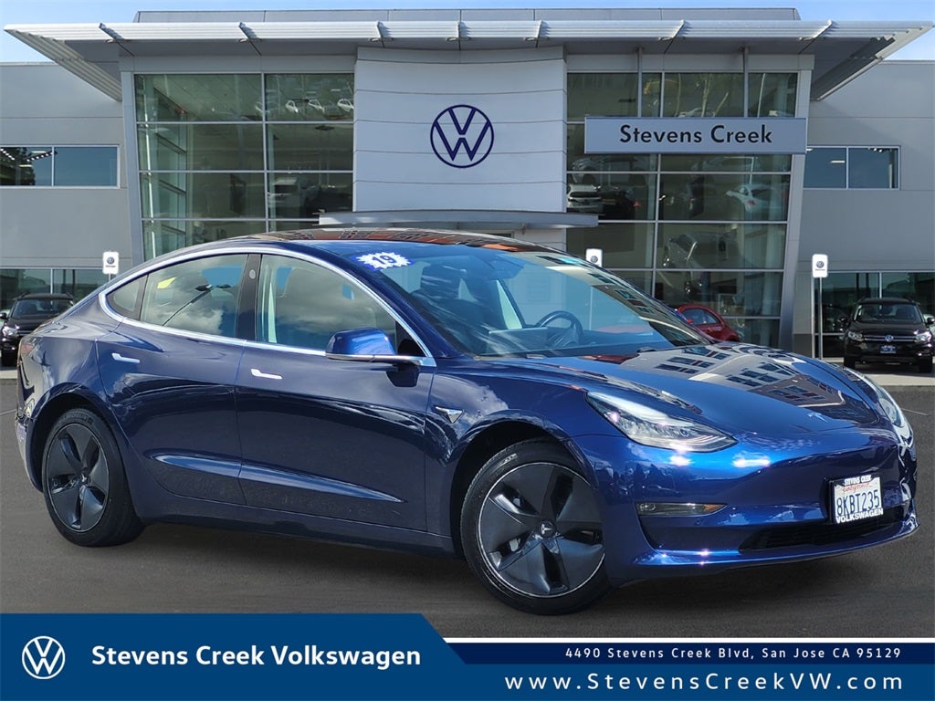 2019 Tesla Model 3 Mid Range RWD