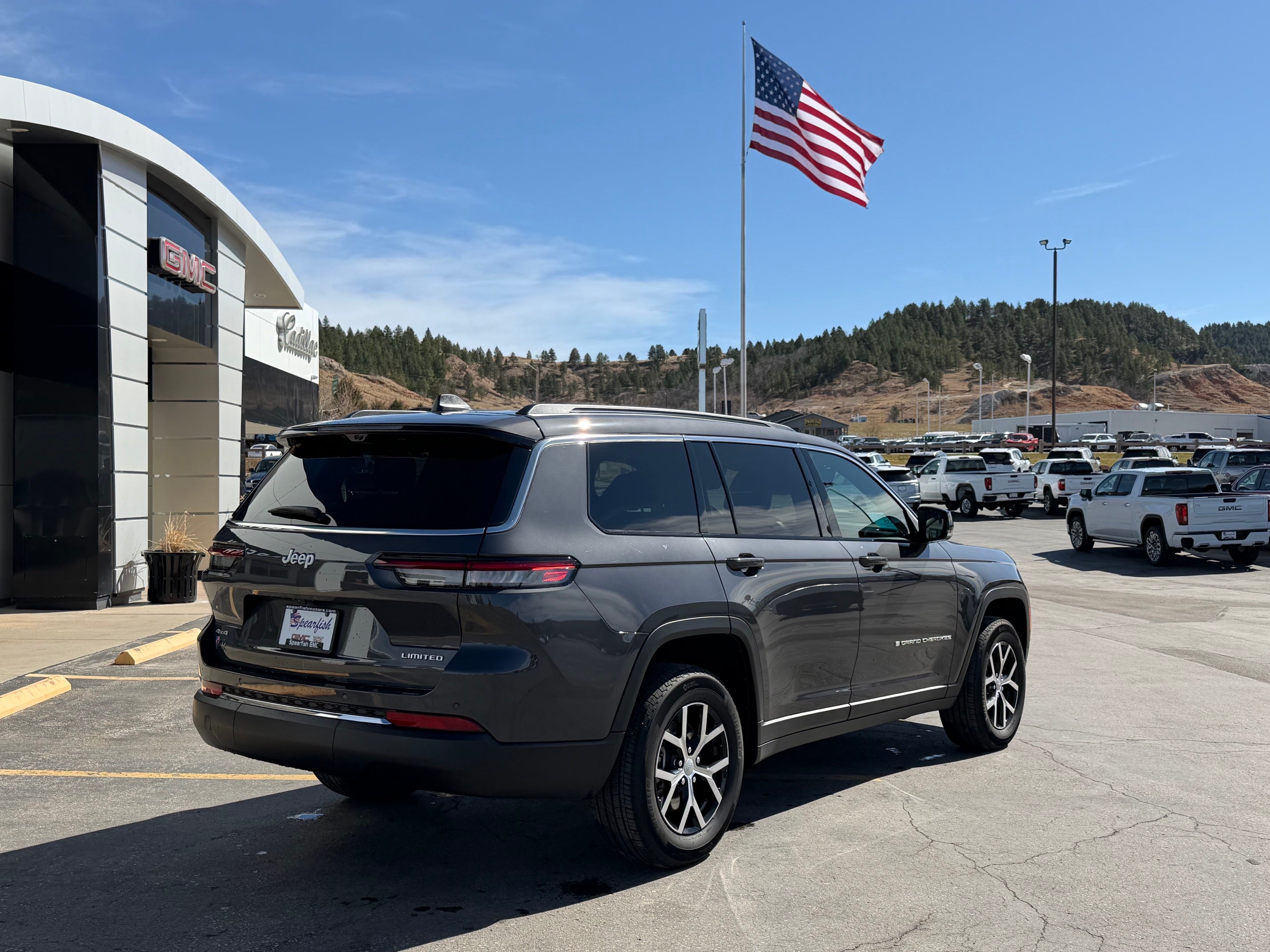 View vehicle photo 7