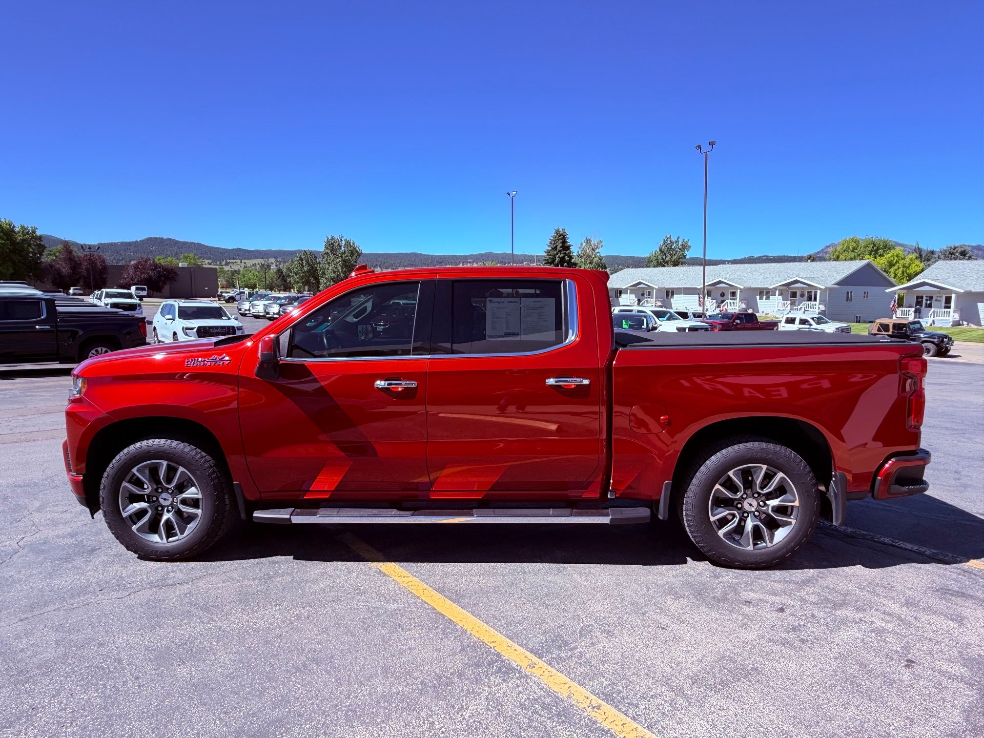 View vehicle photo 4