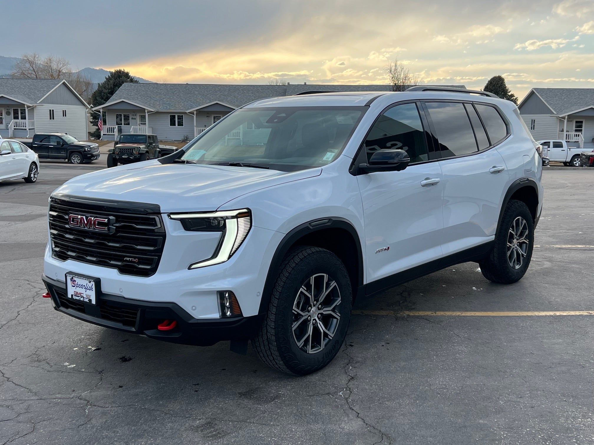 View vehicle photo 3