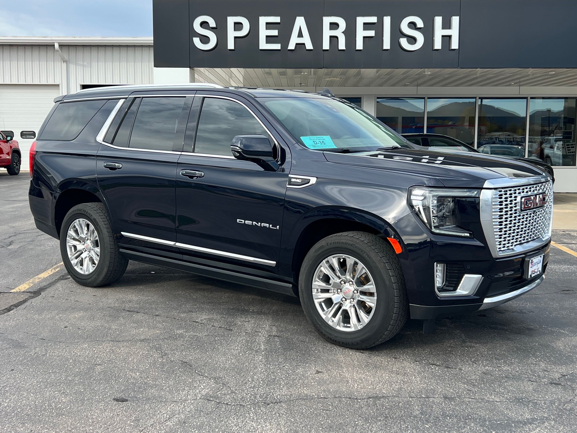 2022 GMC Yukon Denali 4WD