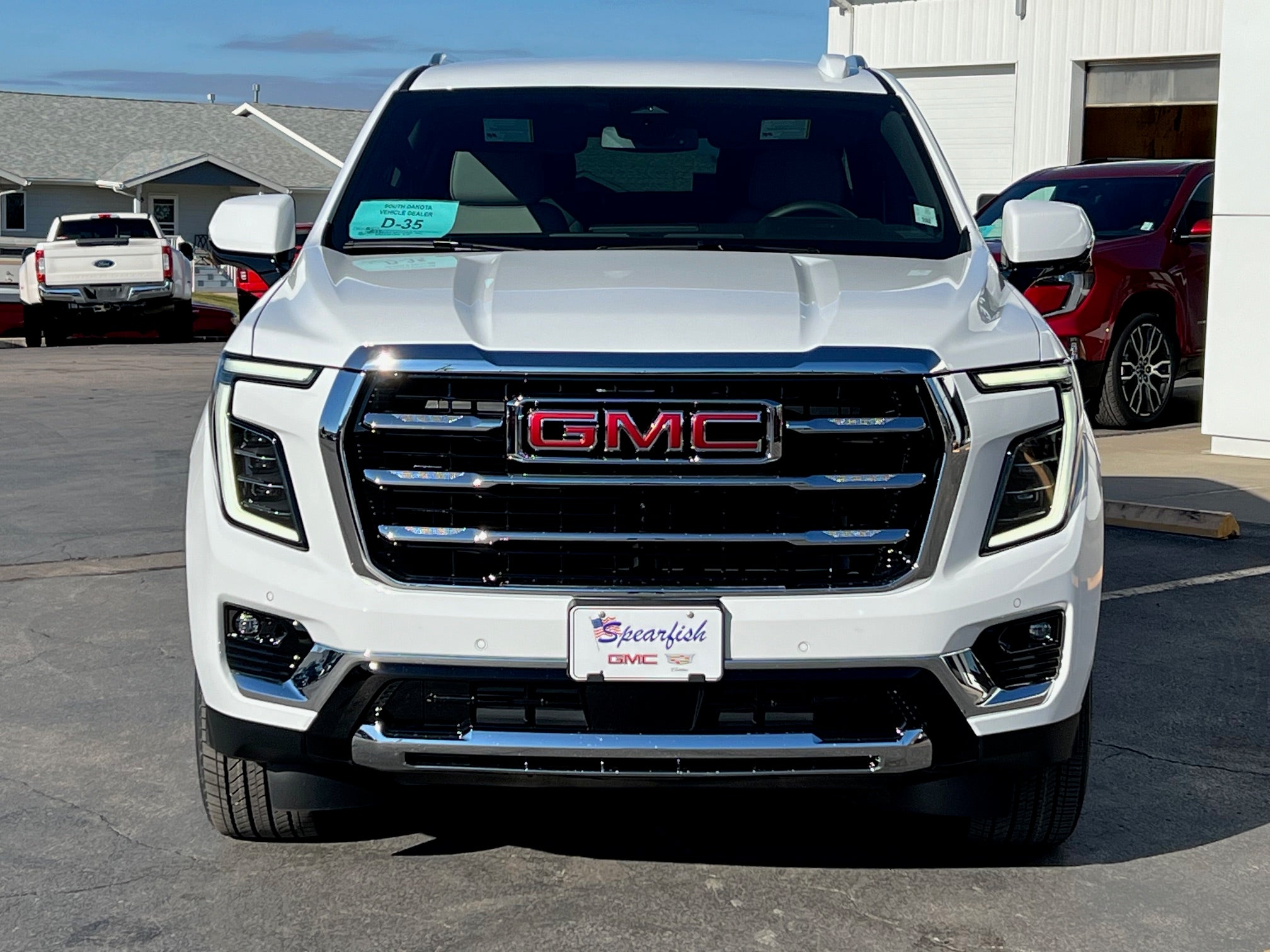 View vehicle photo 2