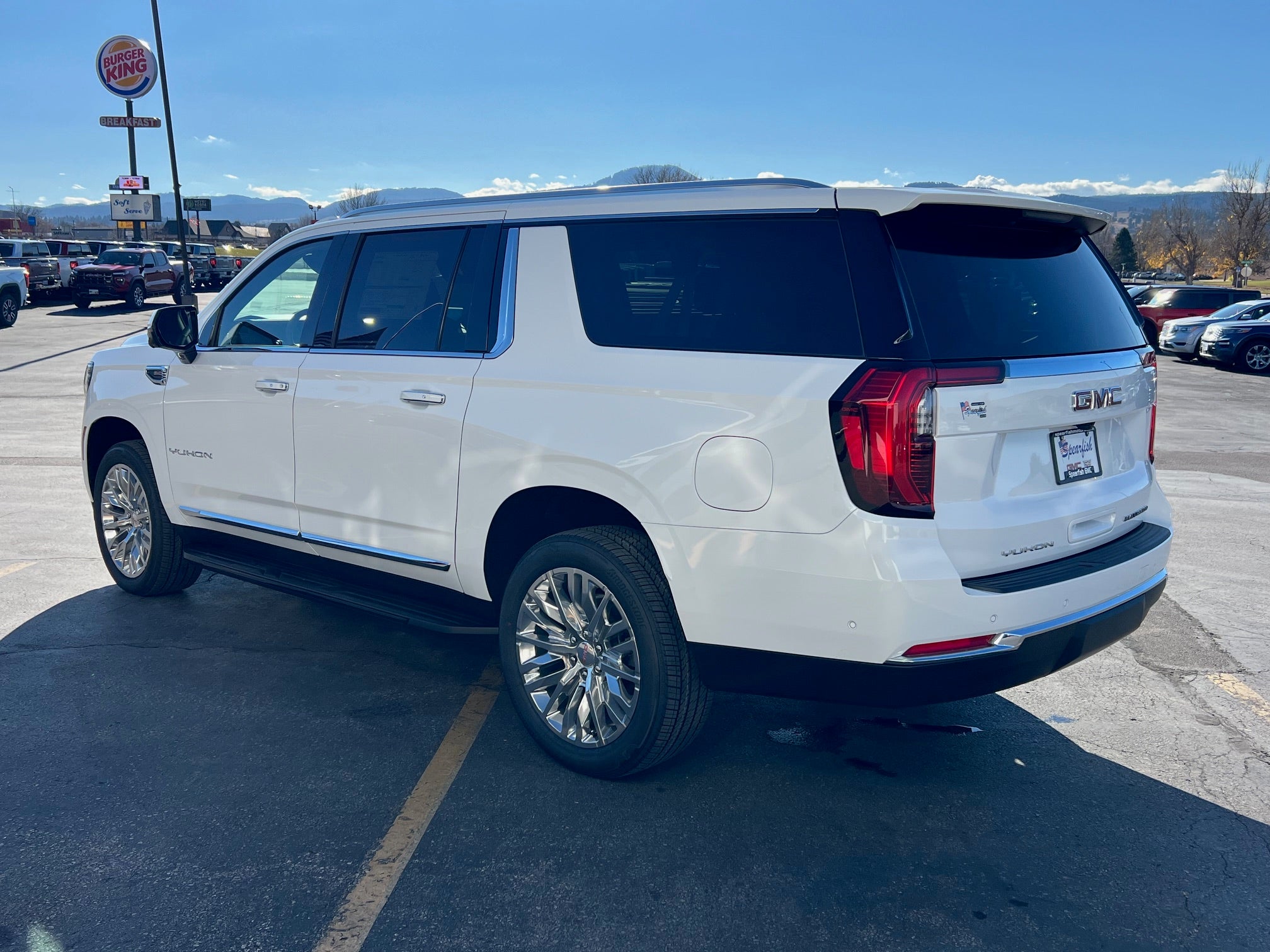 View vehicle photo 5