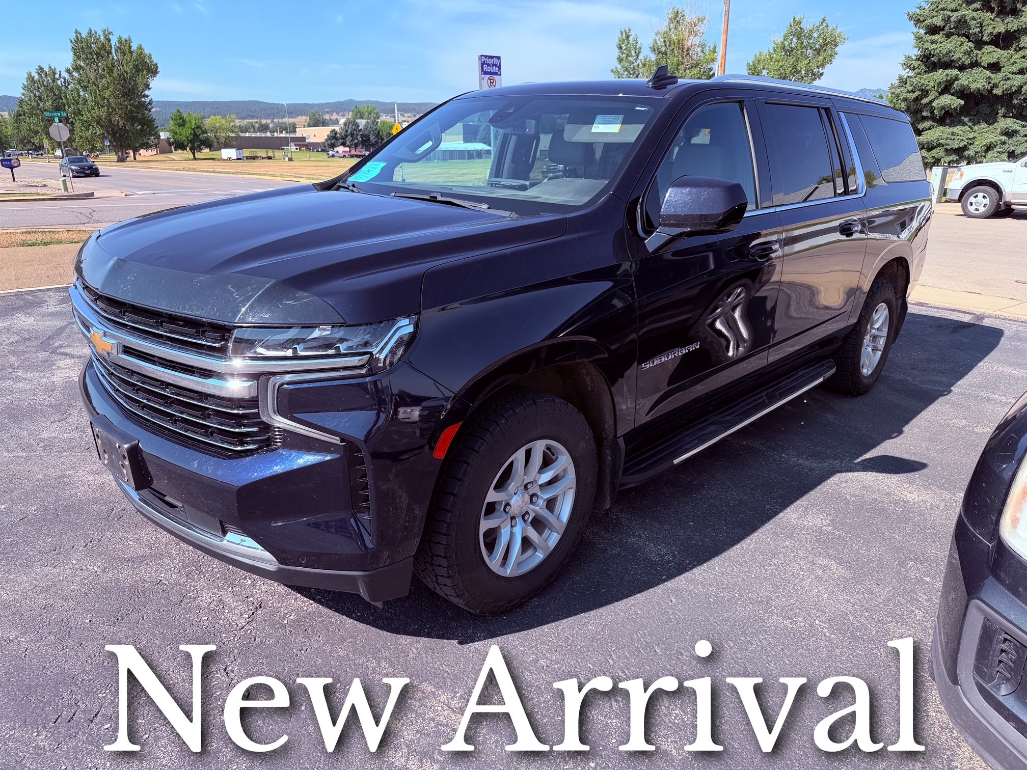 Midnight Blue Metallic 2022 Chevrolet Suburban SUV / Crossover Four-Wheel Drive Automatic