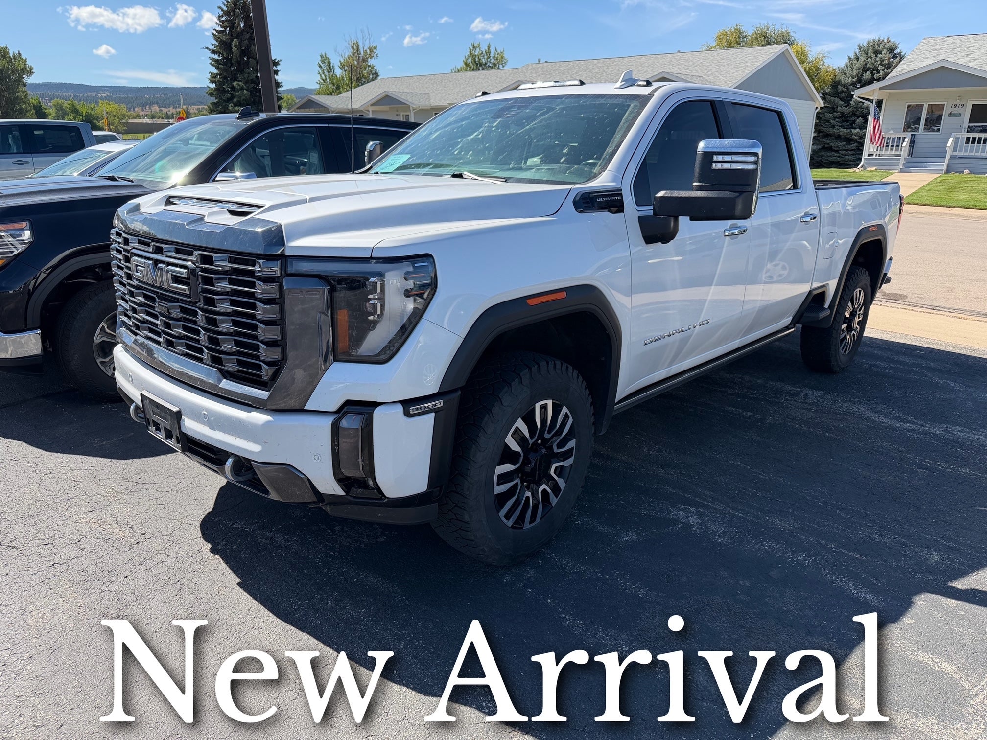  2024 GMC Sierra 3500HD Denali Ultimate Crew Cab 4WD   