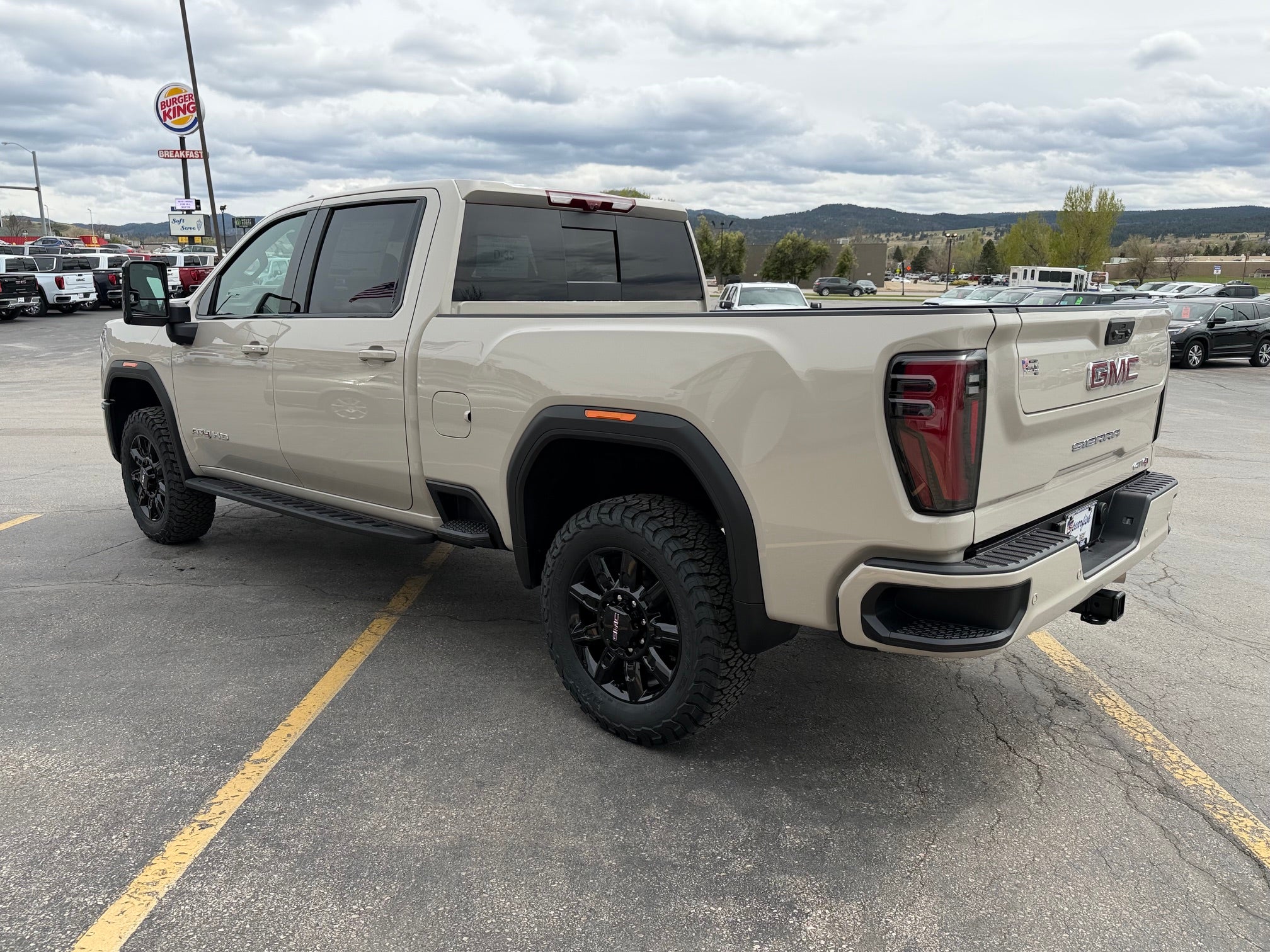 View vehicle photo 5