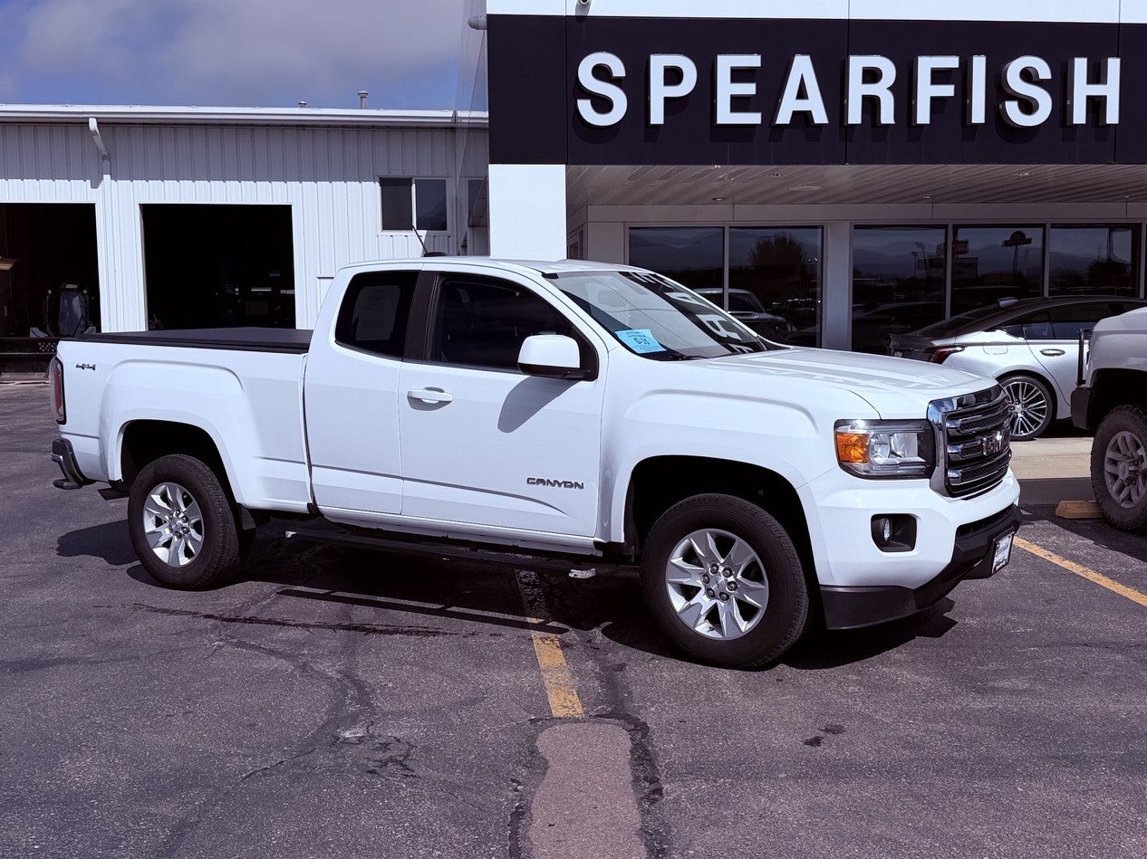 Summit White 2018 GMC Canyon Pickup Truck Four-Wheel Drive Automatic