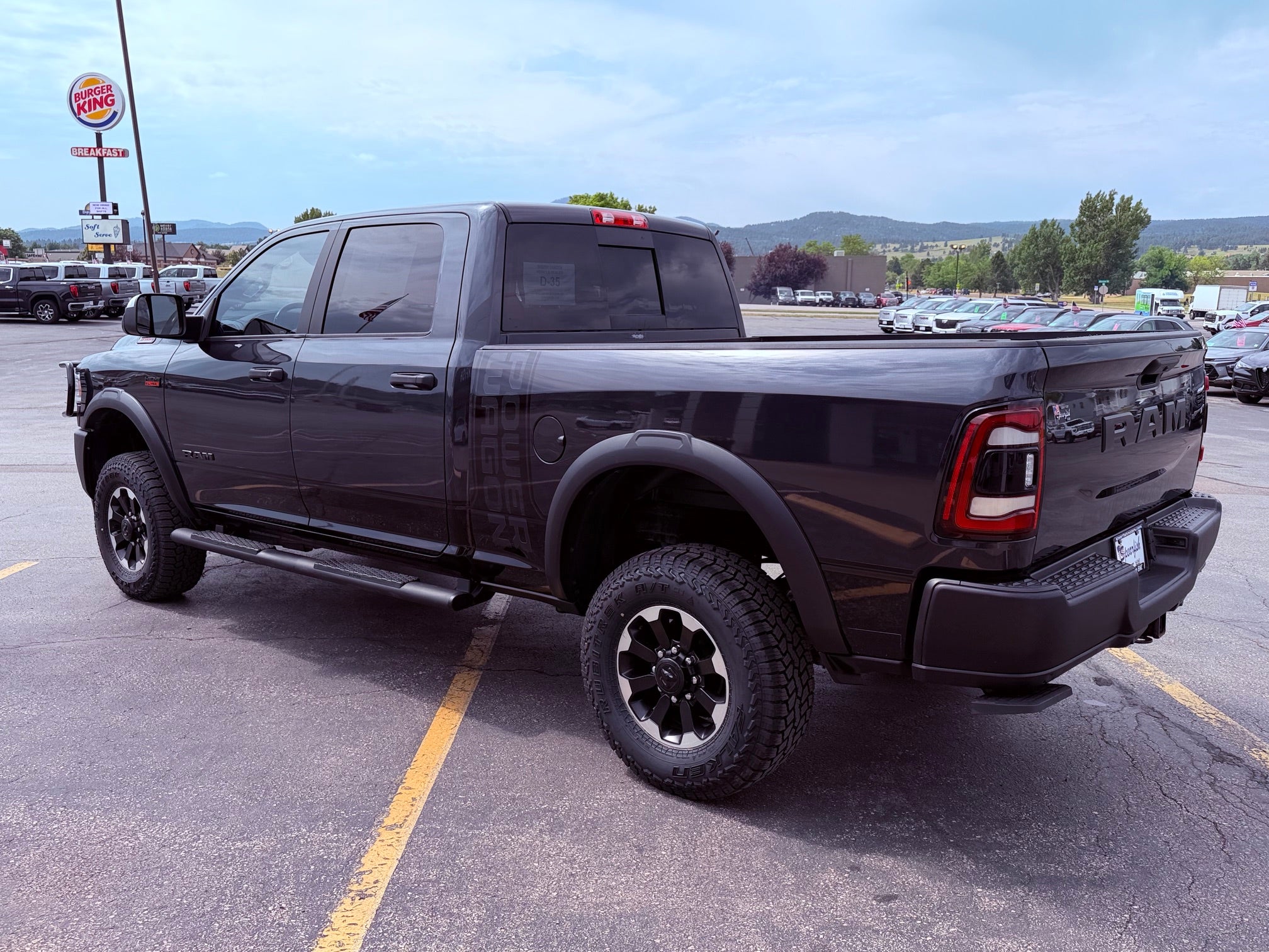 View vehicle photo 5