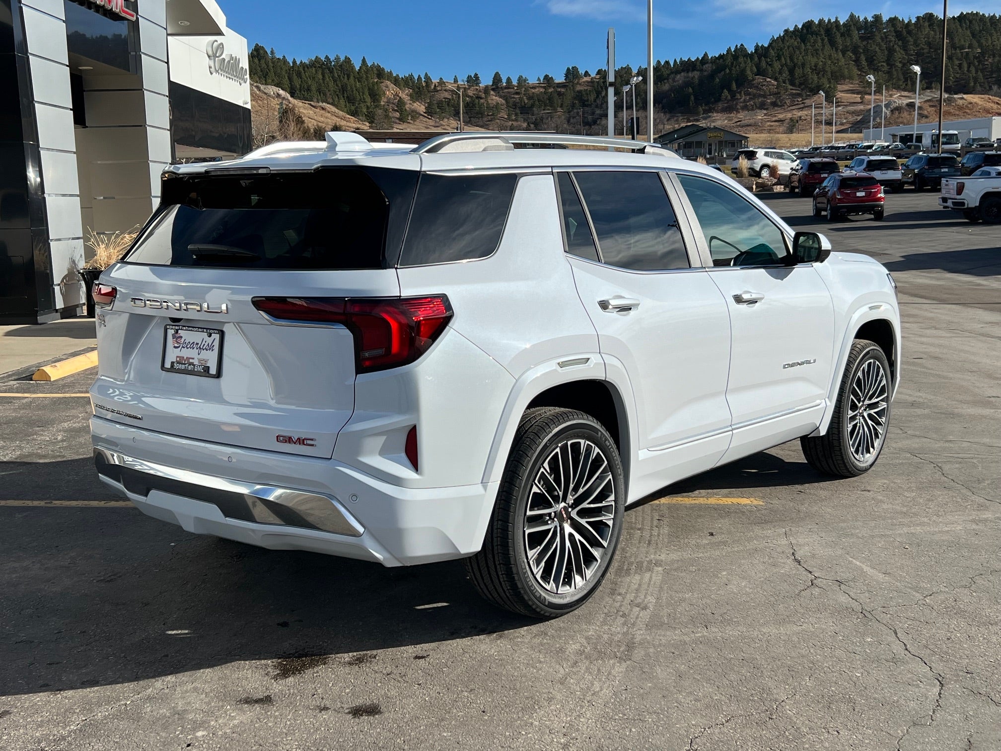 View vehicle photo 7