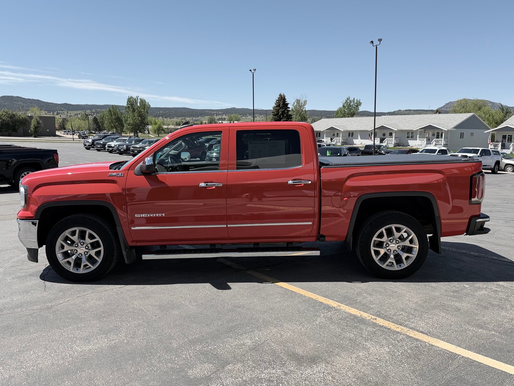 View vehicle photo 4