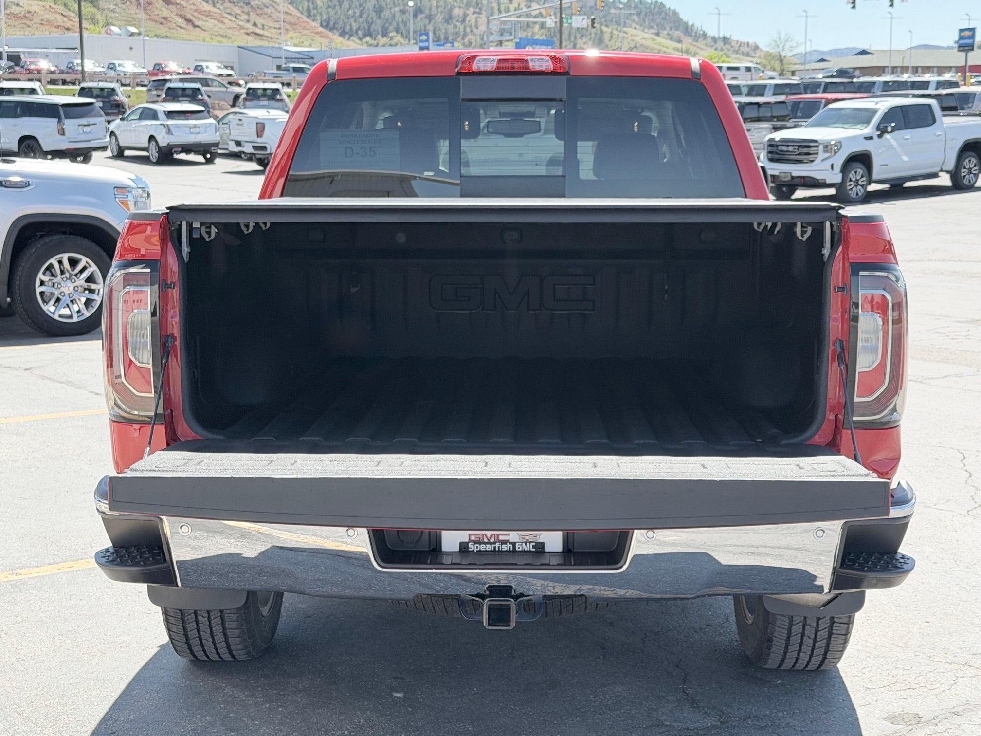 View vehicle photo 7