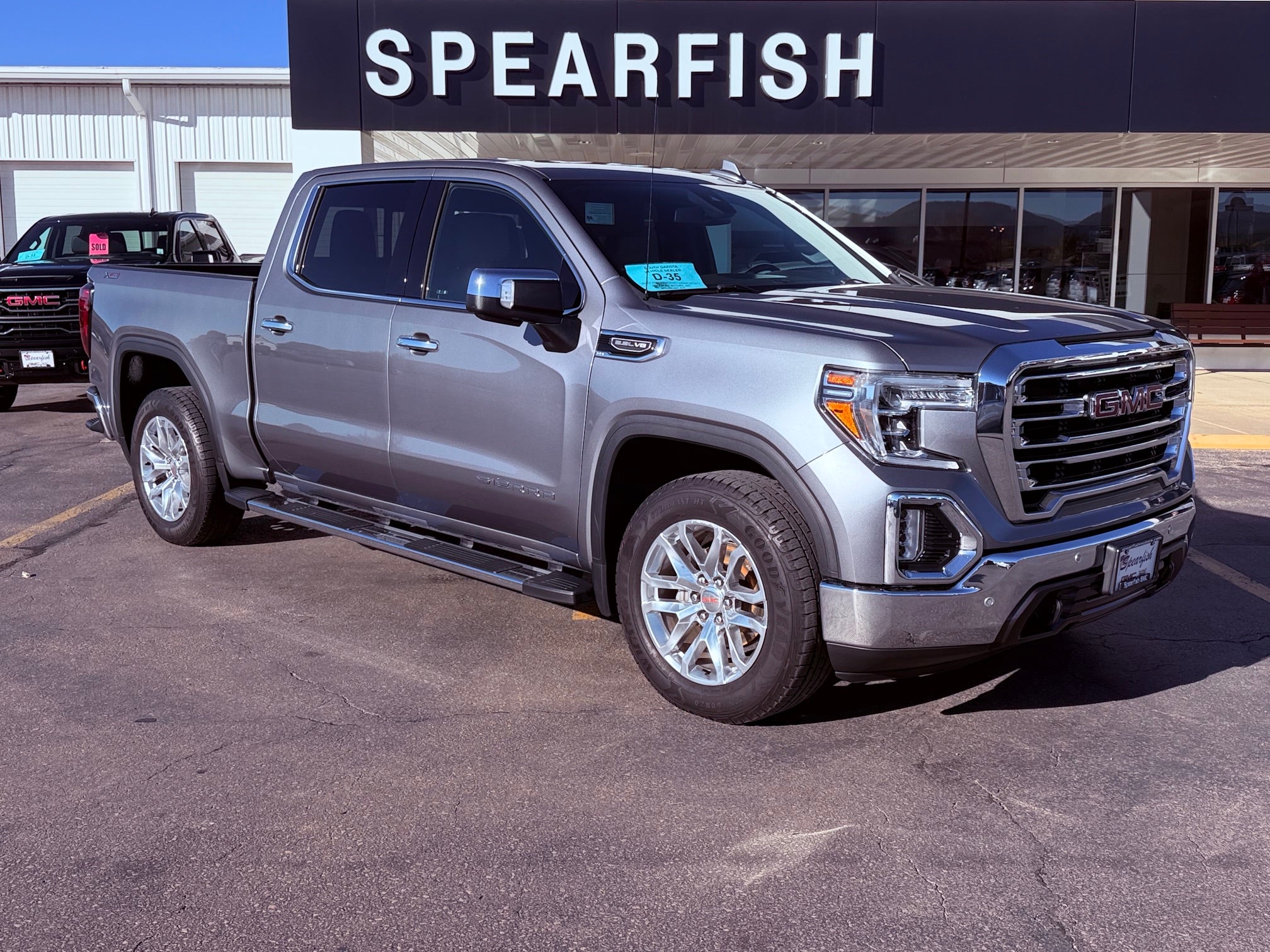 2020 GMC Sierra 1500 SLT Crew Cab 4WD