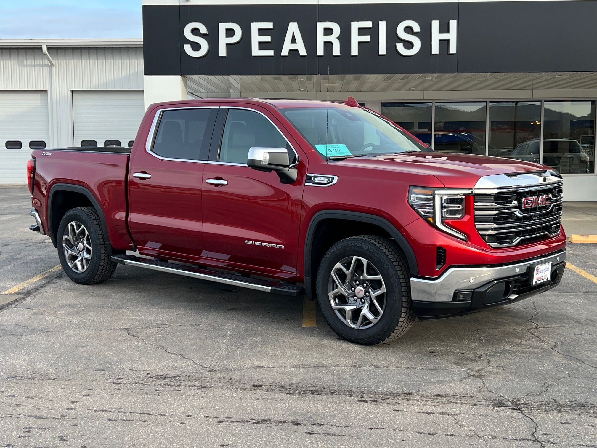 2026 GMC Sierra 1500 SLT Crew Cab 4WD