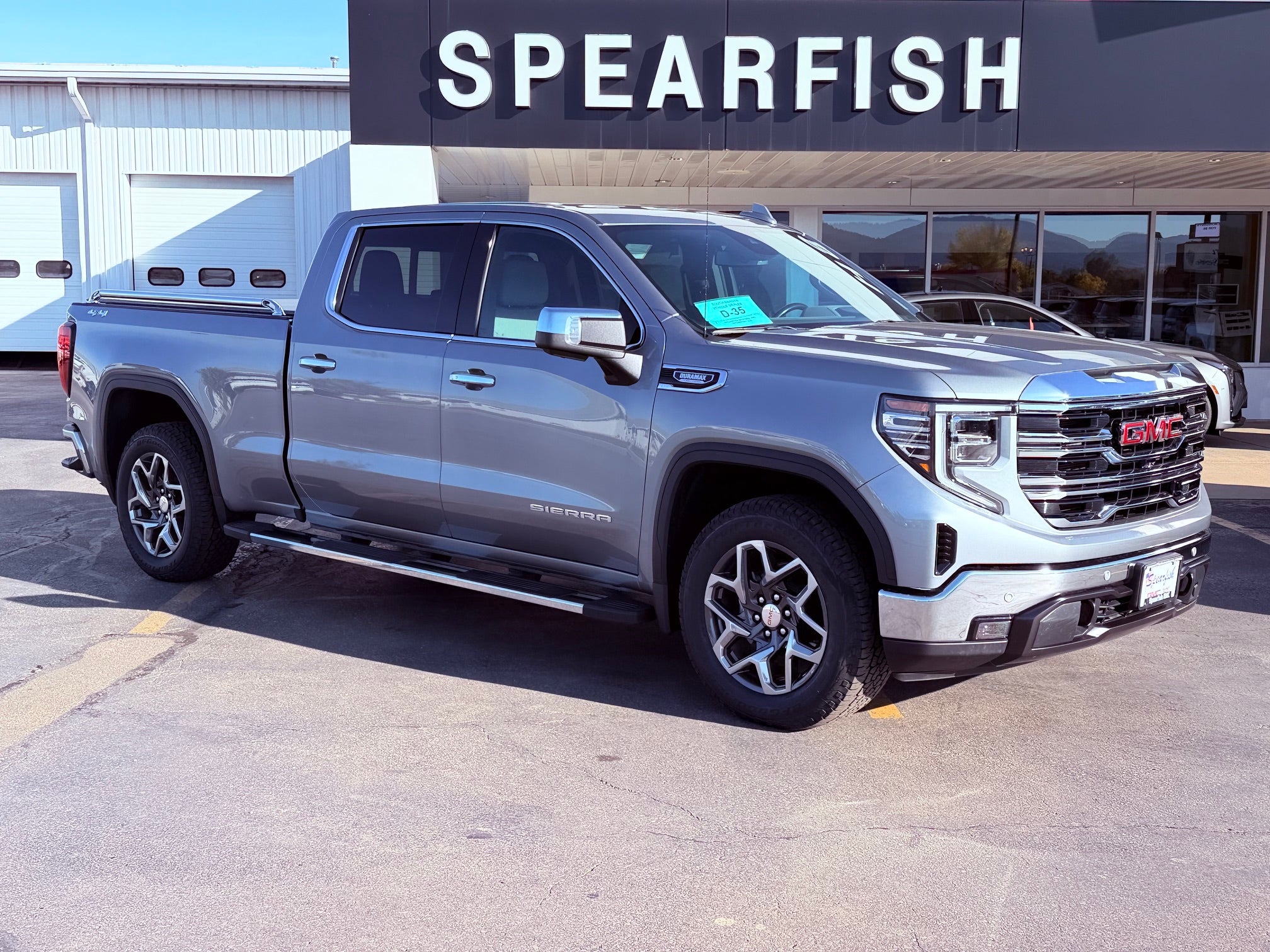 2024 GMC Sierra 1500 SLT Crew Cab 4WD