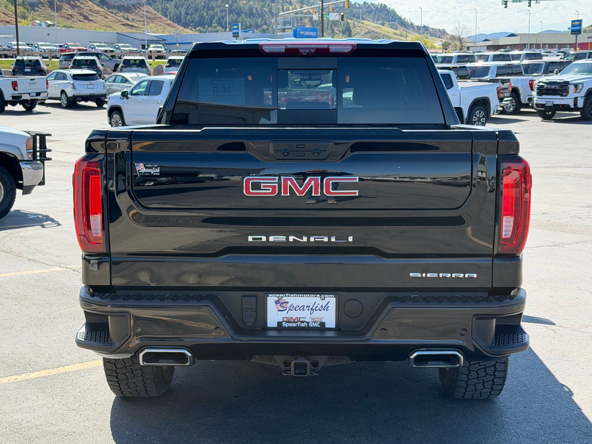 View vehicle photo 6
