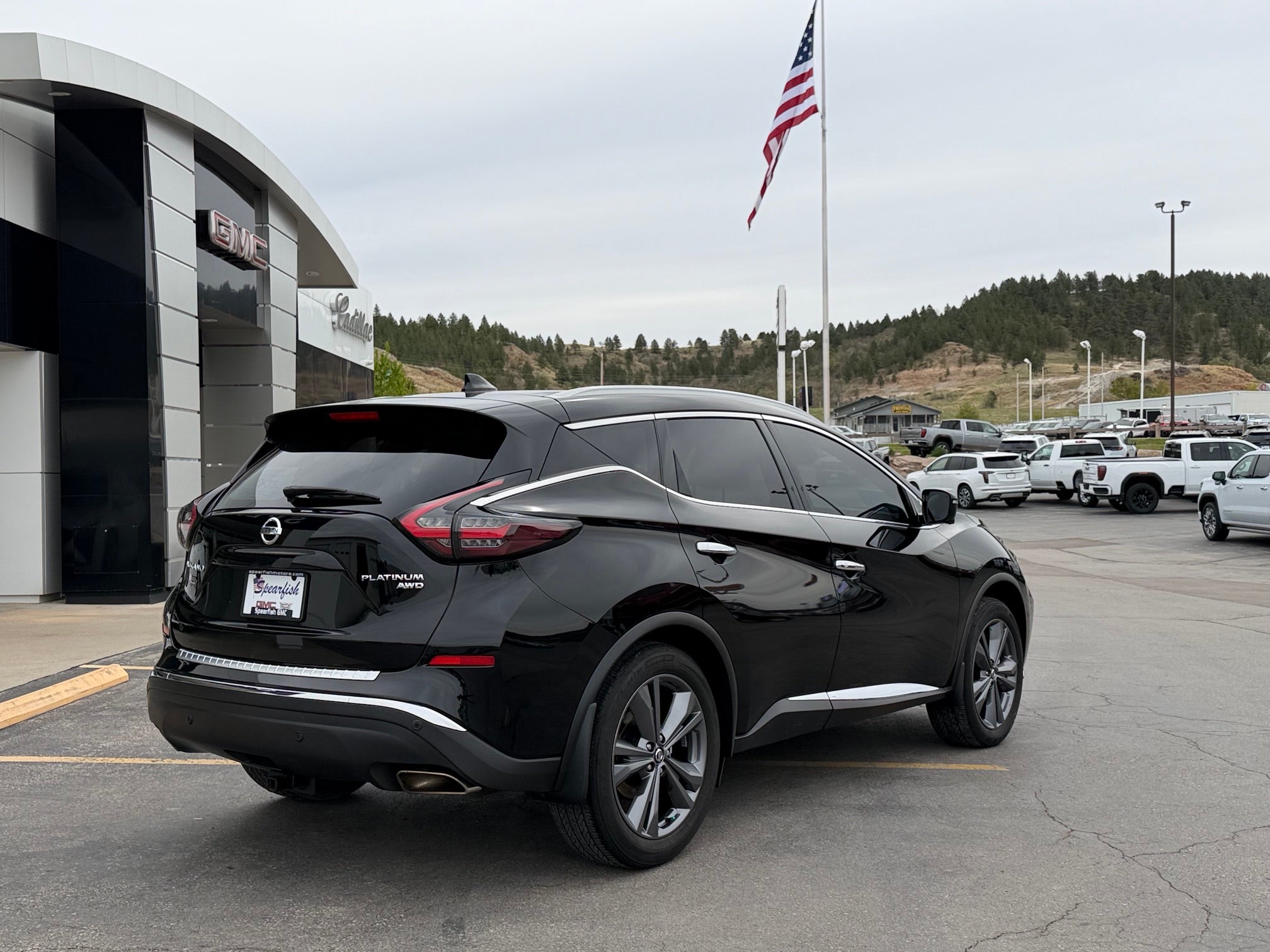 View vehicle photo 7