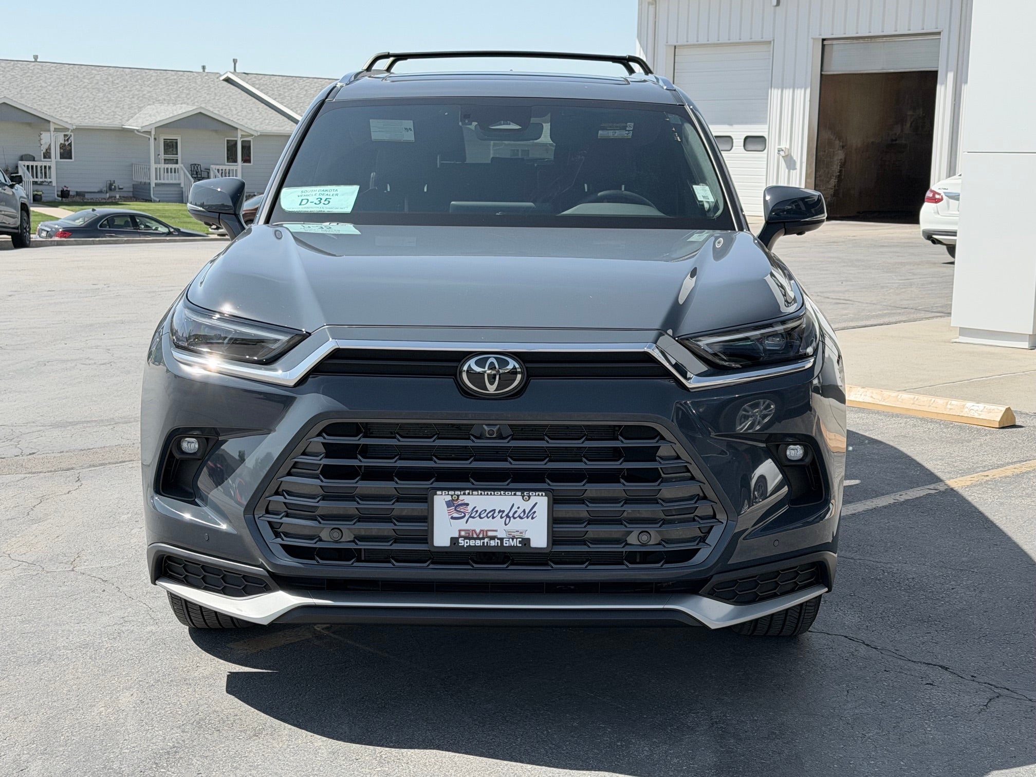 View vehicle photo 2
