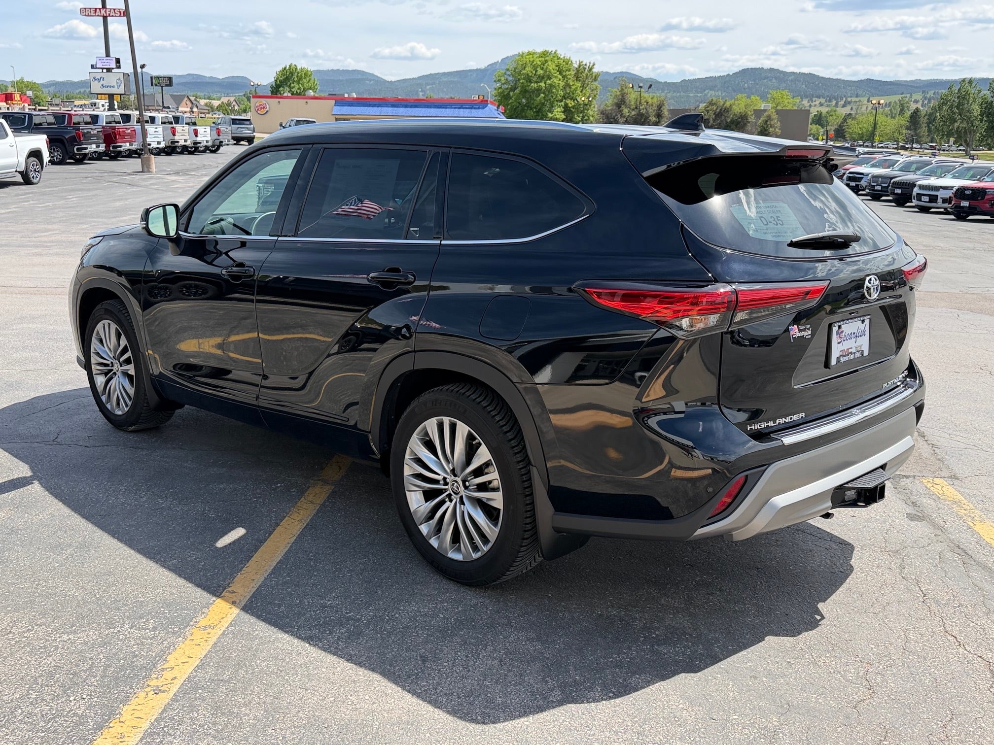 View vehicle photo 5