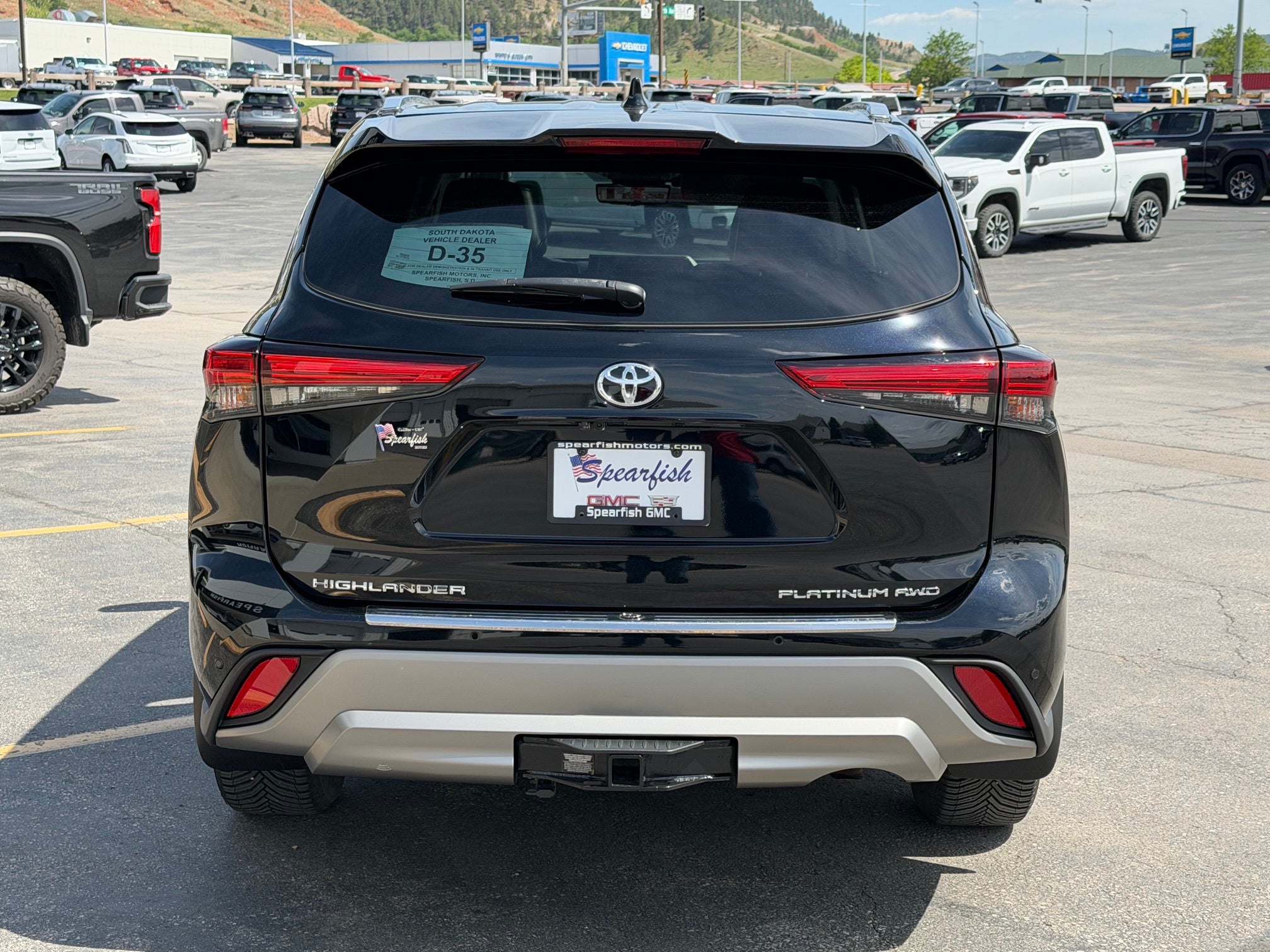 View vehicle photo 6