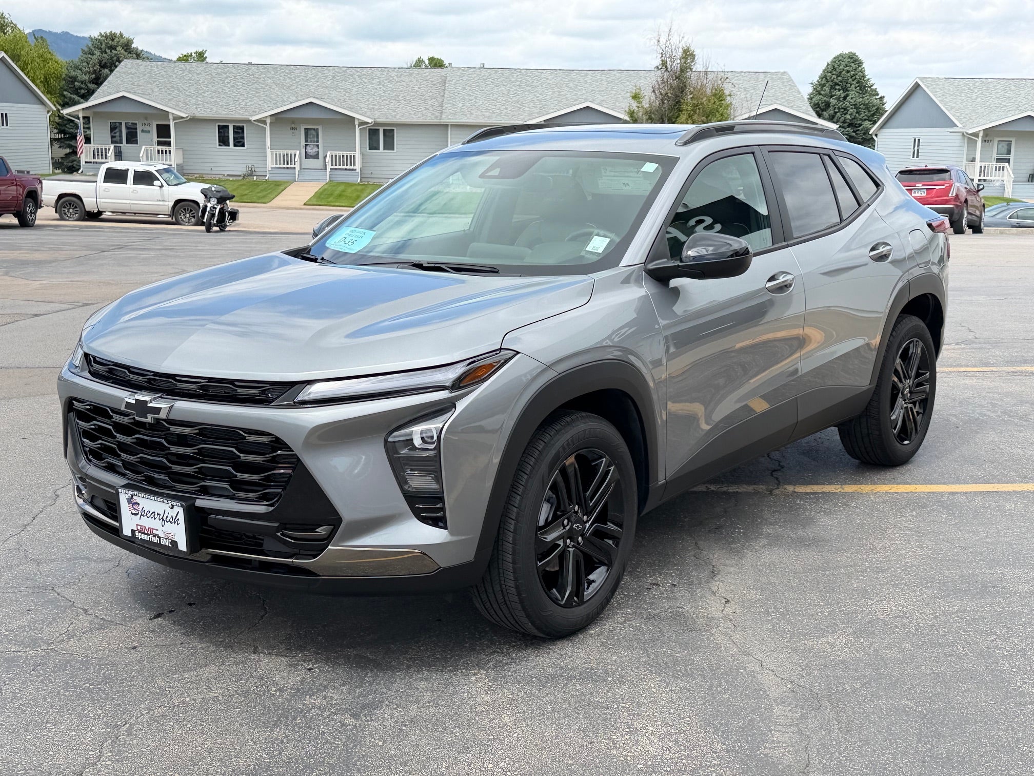 View vehicle photo 3