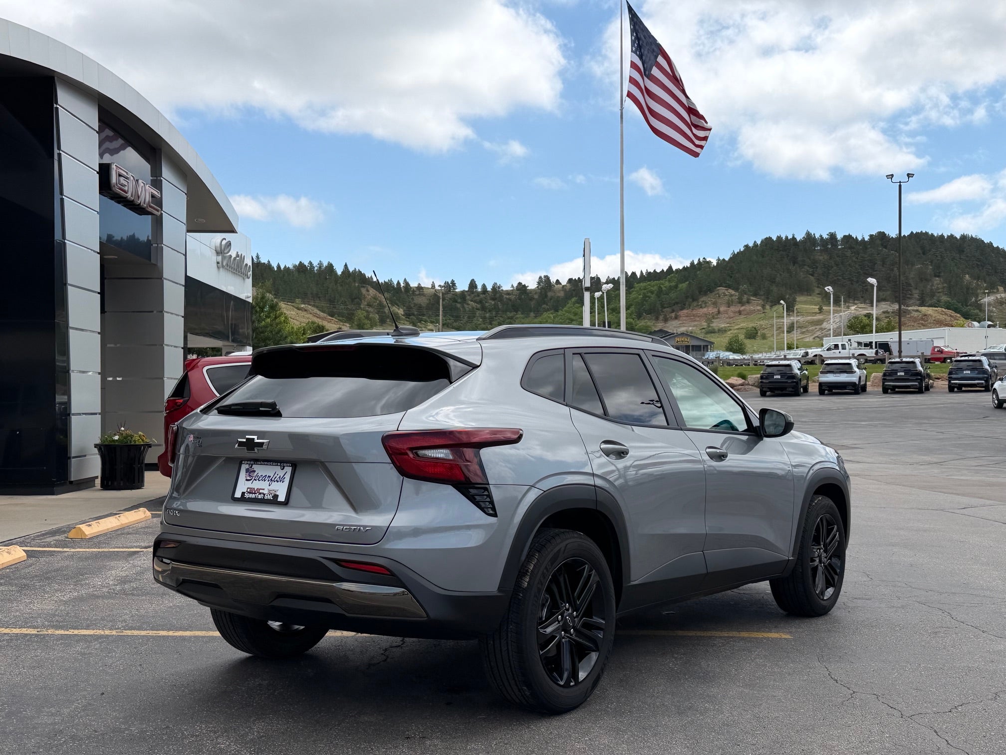 View vehicle photo 7