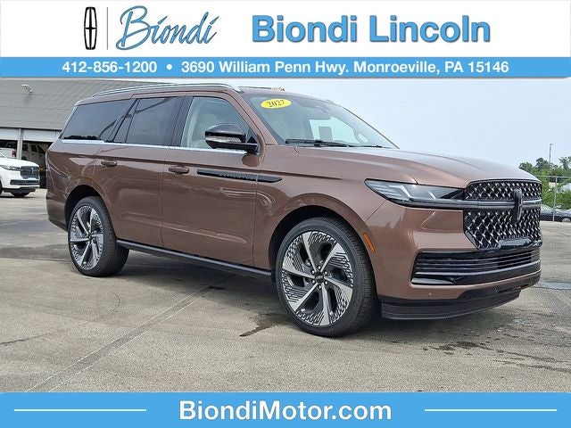 Frosted Fig Premium Colorant 2027 Lincoln Navigator SUV / Crossover Four-Wheel Drive Automatic