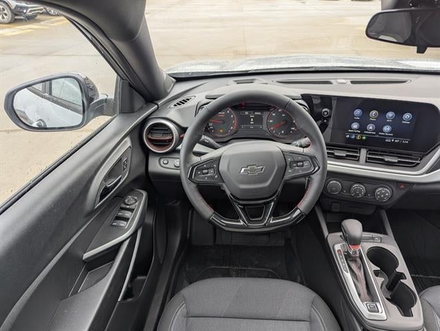 View vehicle photo 3