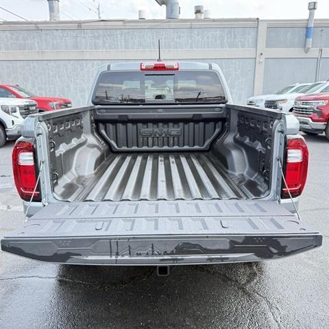 View vehicle photo 5
