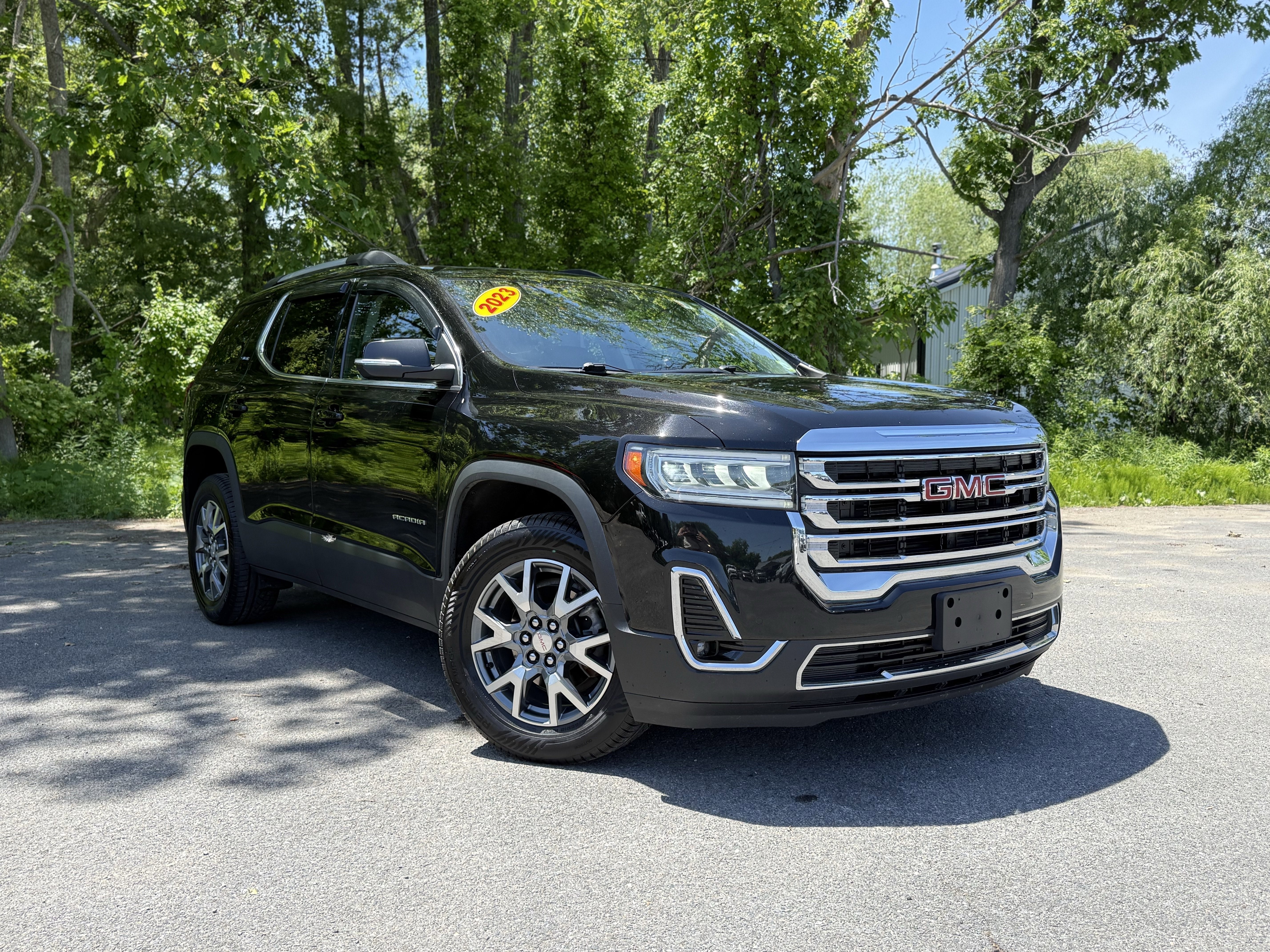 Black (Ebony Twilight Metallic) 2023 GMC Acadia SUV / Crossover Four-Wheel Drive Automatic