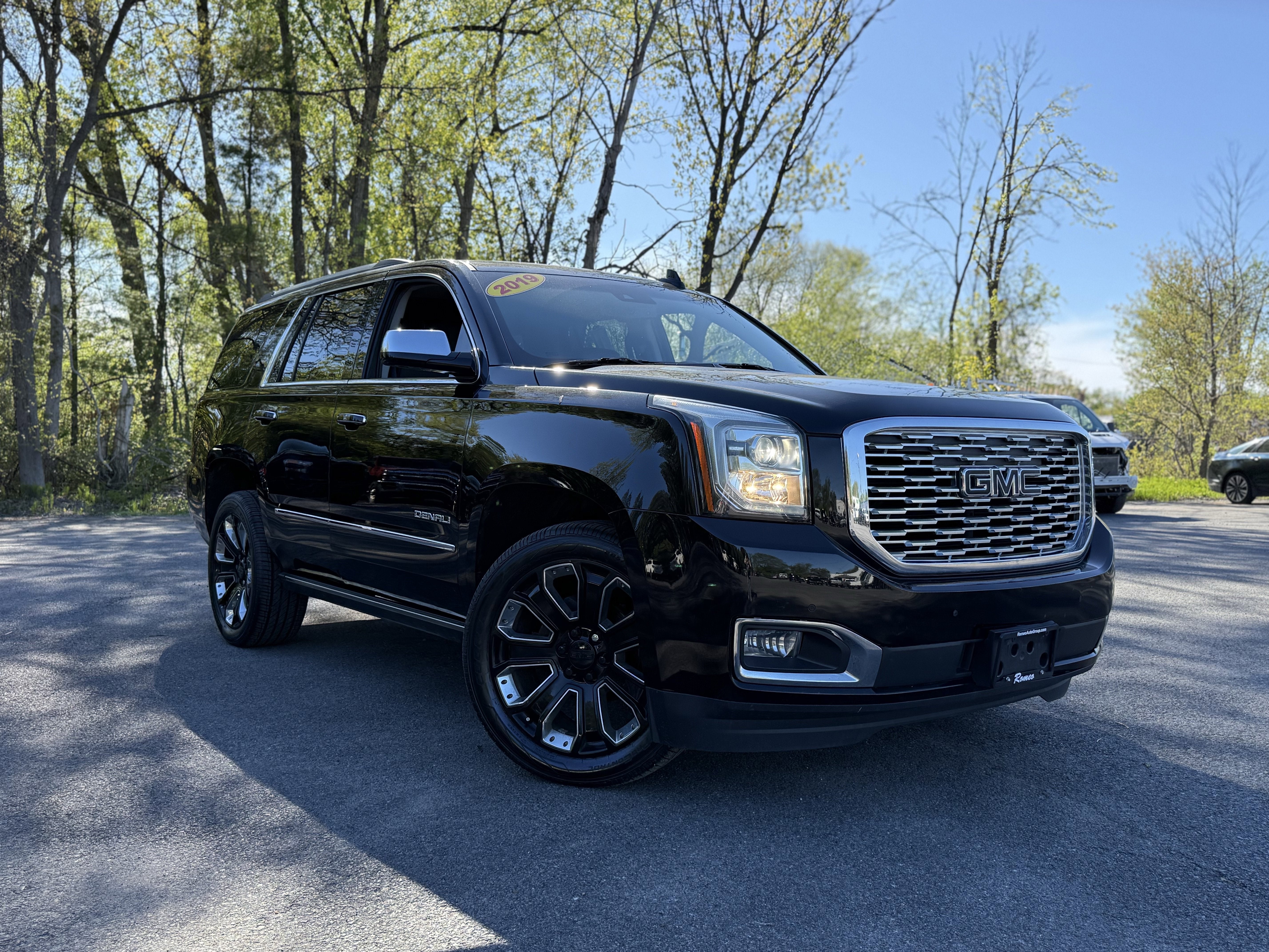 Black 2019 GMC Yukon Denali 4WD SUV / Crossover Four-Wheel Drive Automatic