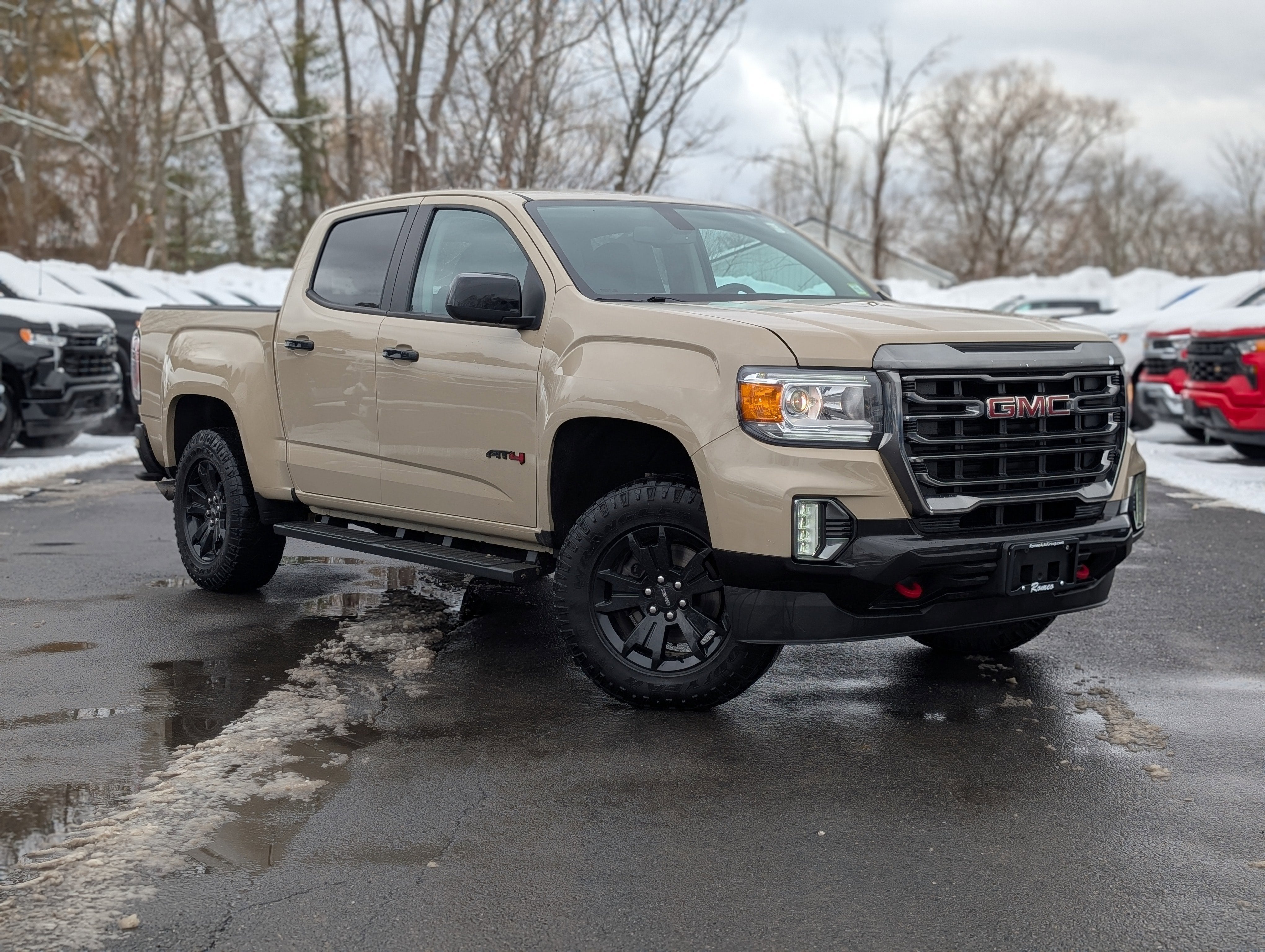 2022 GMC Canyon AT4 Crew Cab 4WD with Leather