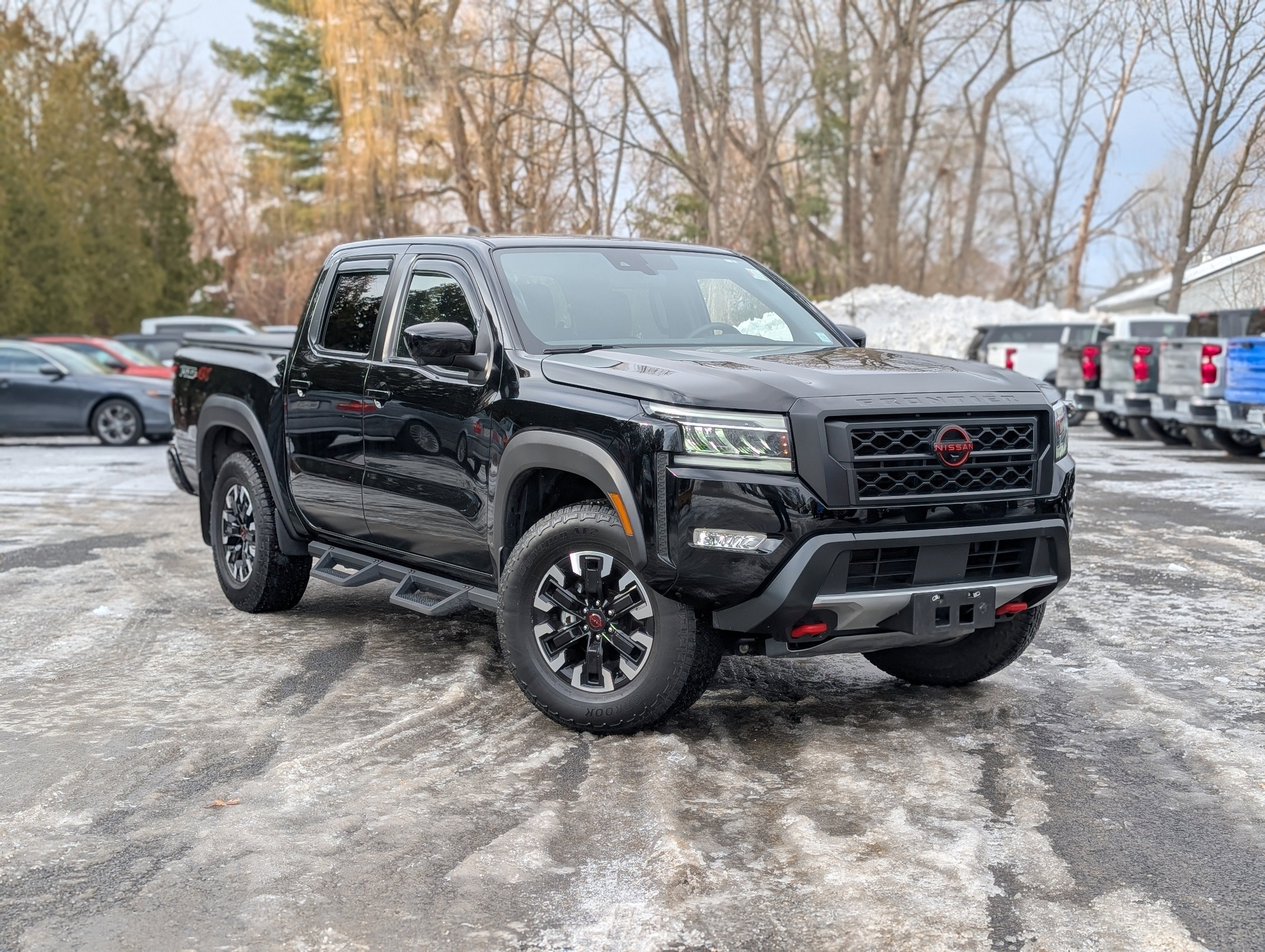2023 Nissan Frontier PRO-4X Crew Cab 4WD