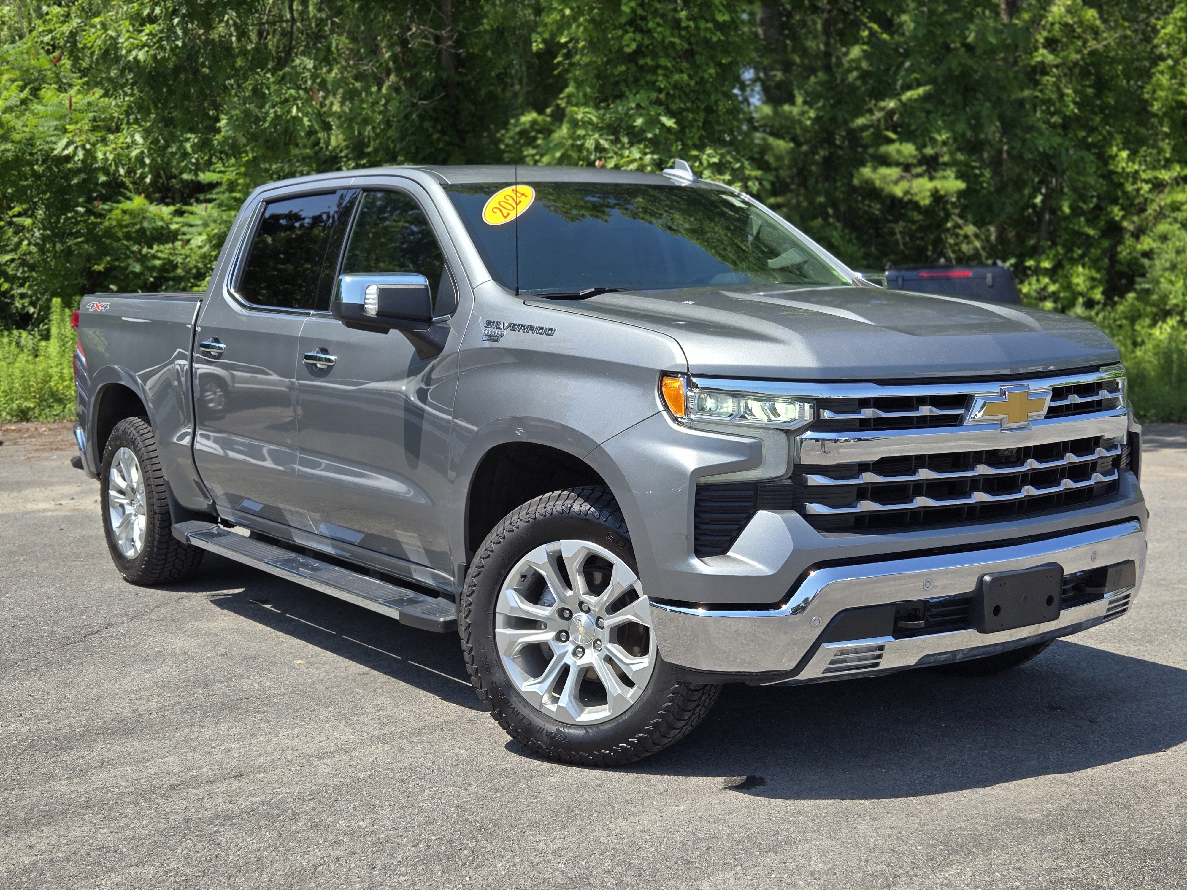 Sterling Gray Metallic 2024 Chevrolet Silverado 1500 Pickup Truck Four-Wheel Drive Automatic