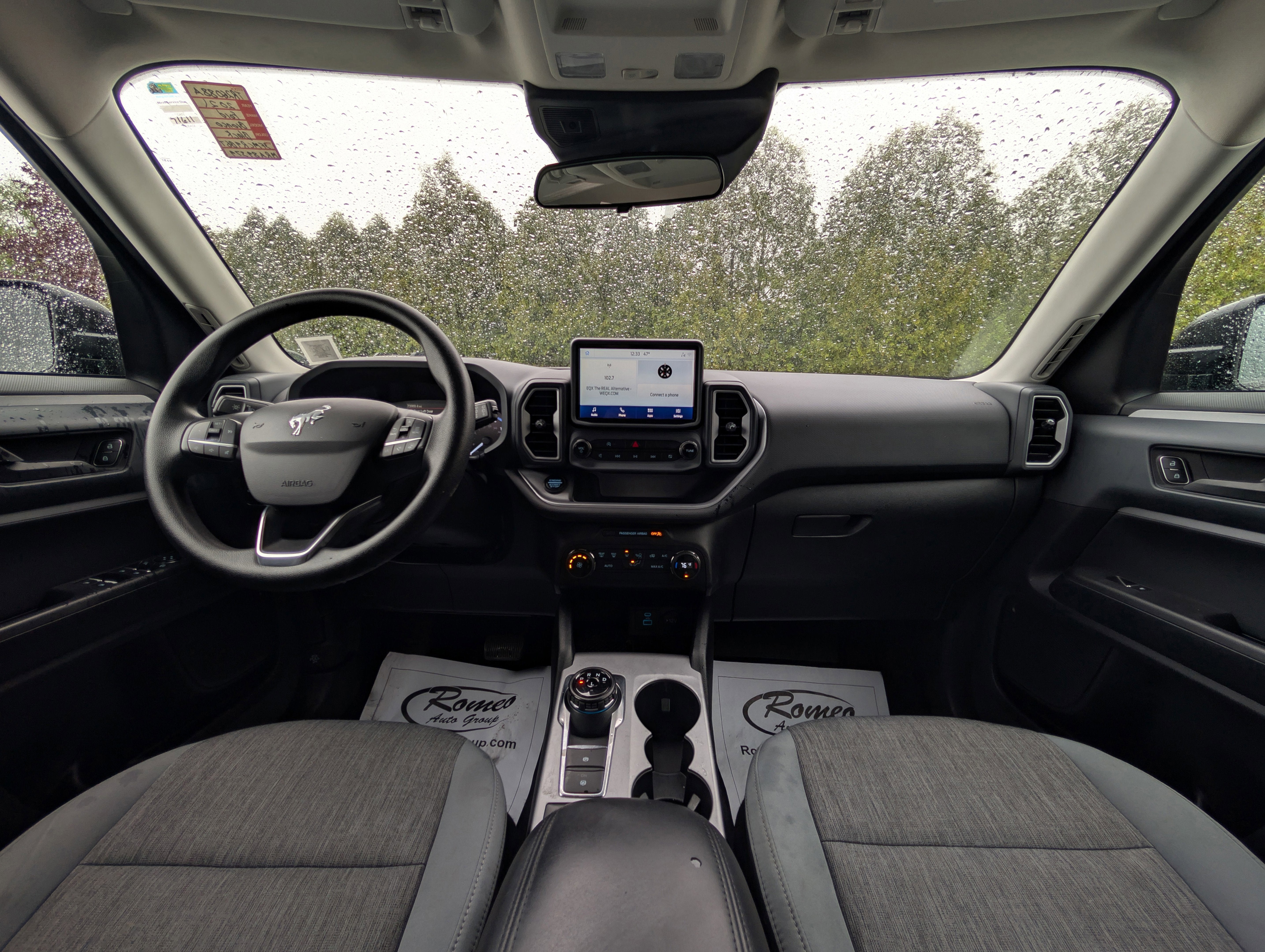 View vehicle photo 2