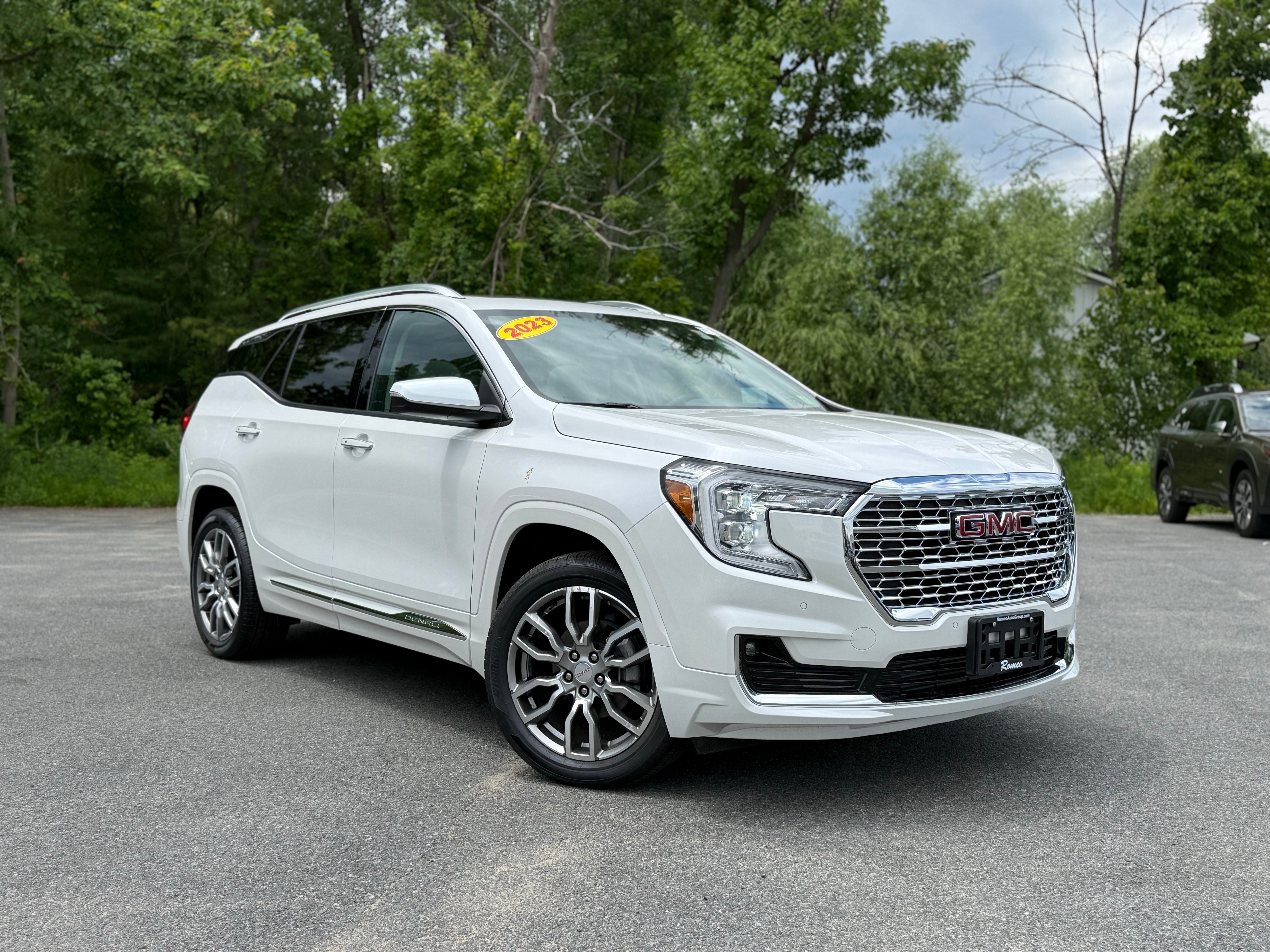  2023 GMC Terrain Denali AWD   