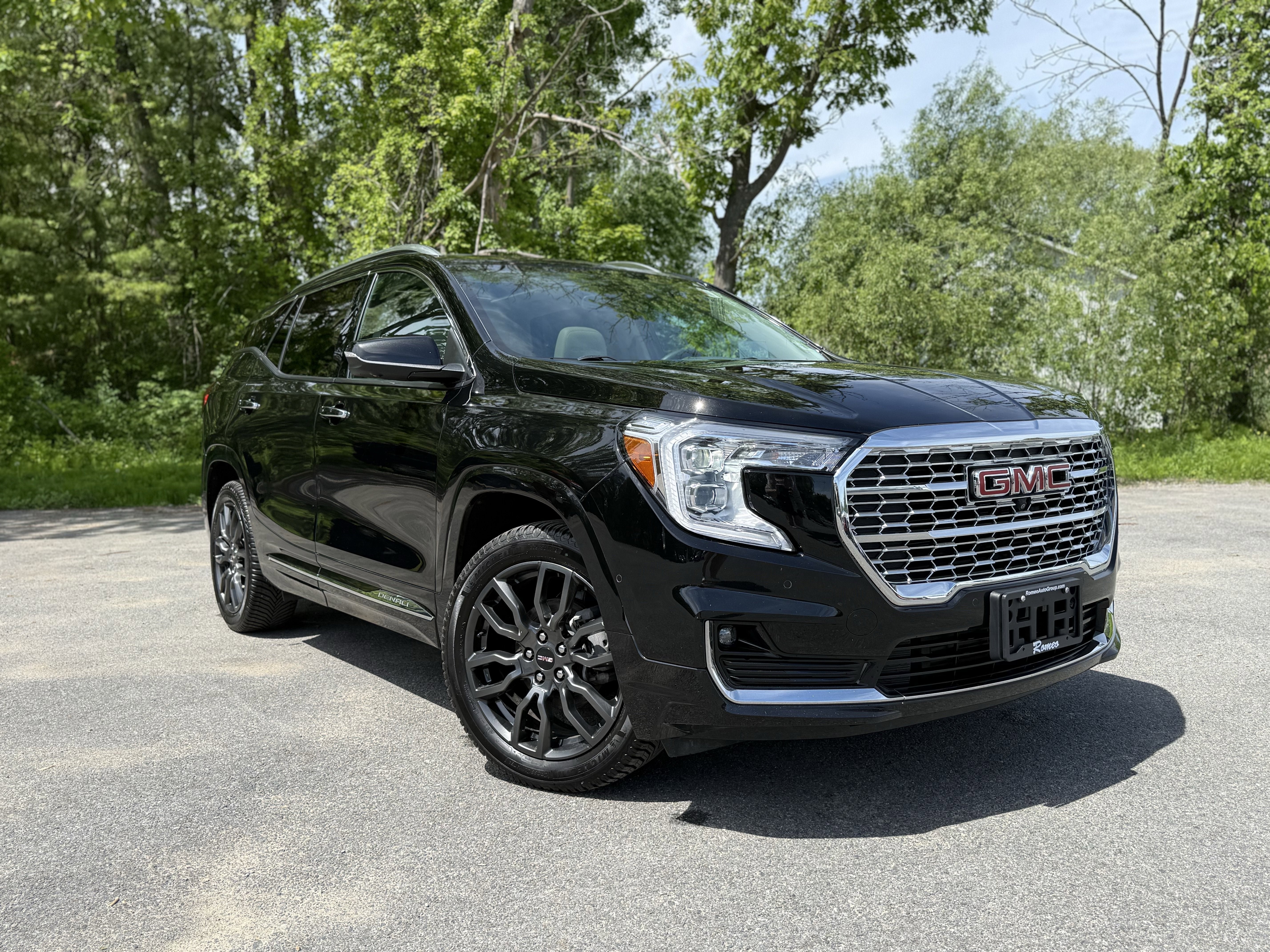 Black (Ebony Twilight Metallic) 2024 GMC Terrain Denali AWD SUV / Crossover All-Wheel Drive Automatic