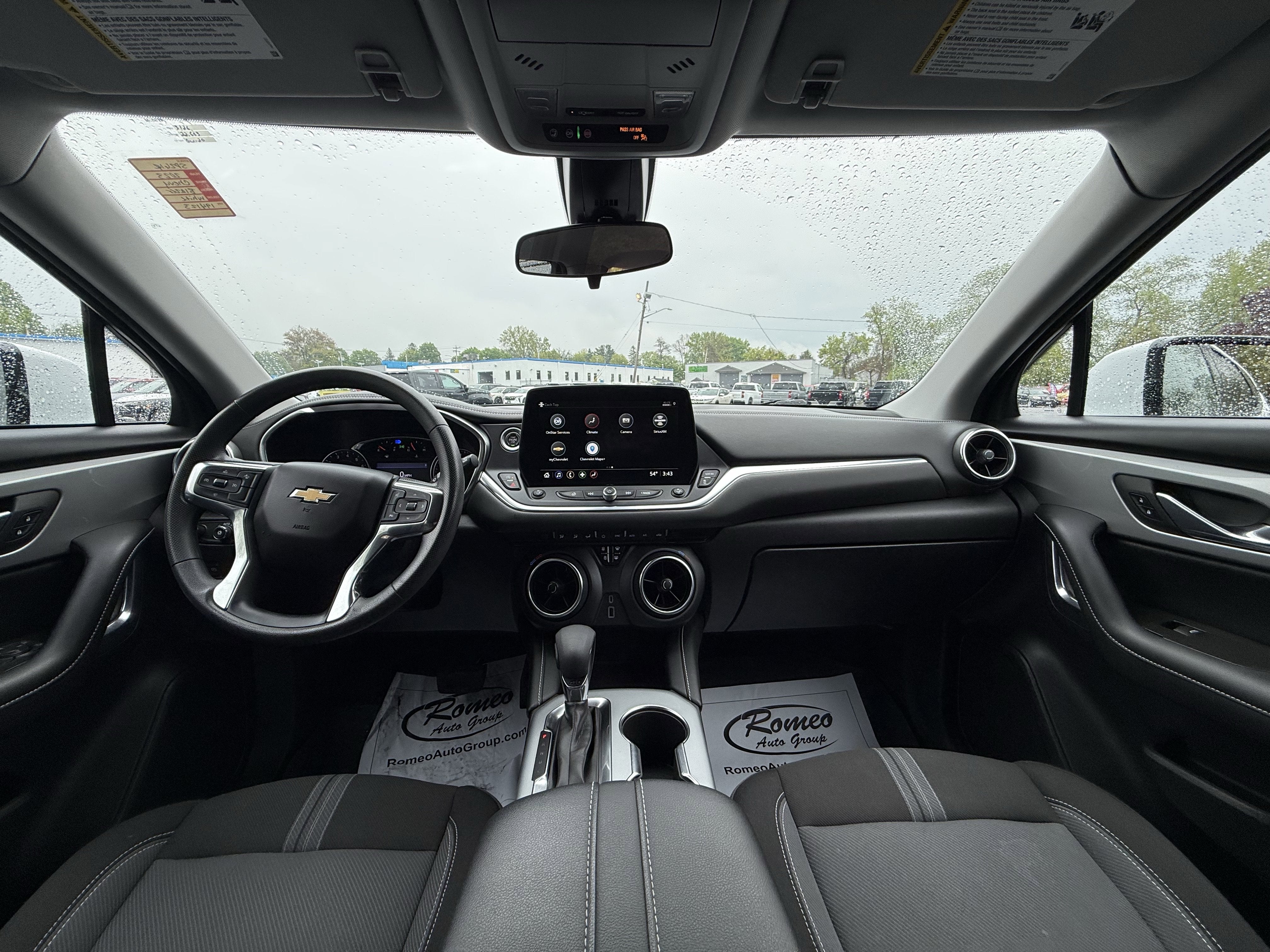 View vehicle photo 2