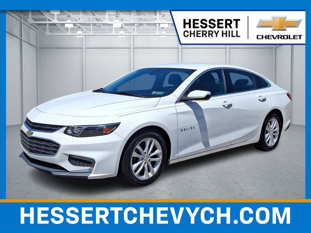 Summit White 2018 Chevrolet Malibu Sedan Front-Wheel Drive Automatic