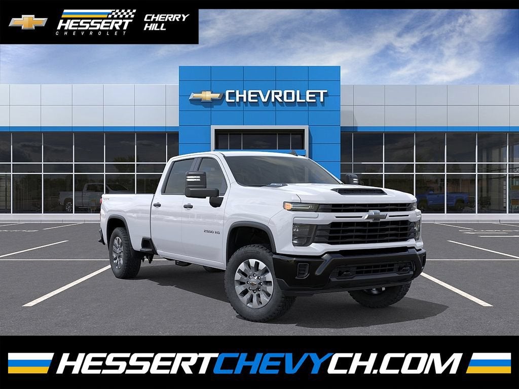 Summit White 2026 Chevrolet Silverado 2500HD Pickup Truck Four-Wheel Drive Automatic