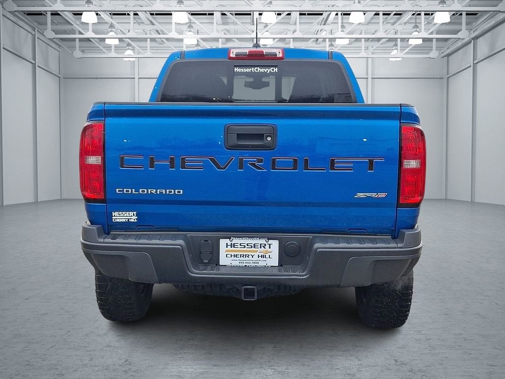 View vehicle photo 6