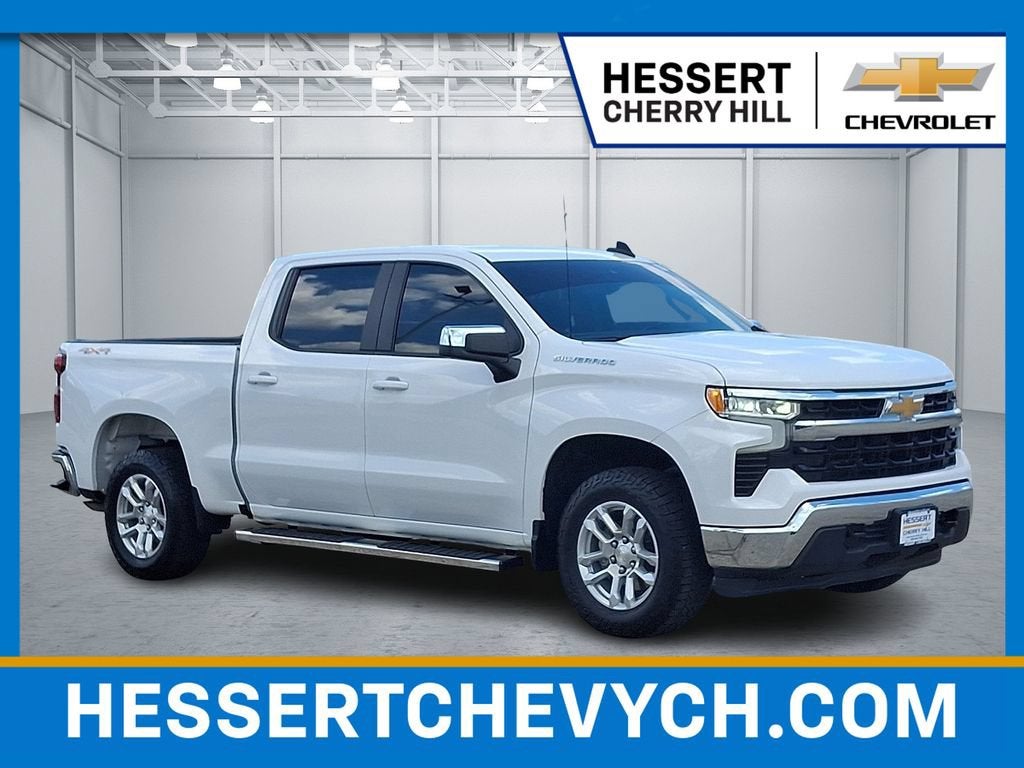 Summit White 2024 Chevrolet Silverado 1500 Pickup Truck Four-Wheel Drive Automatic