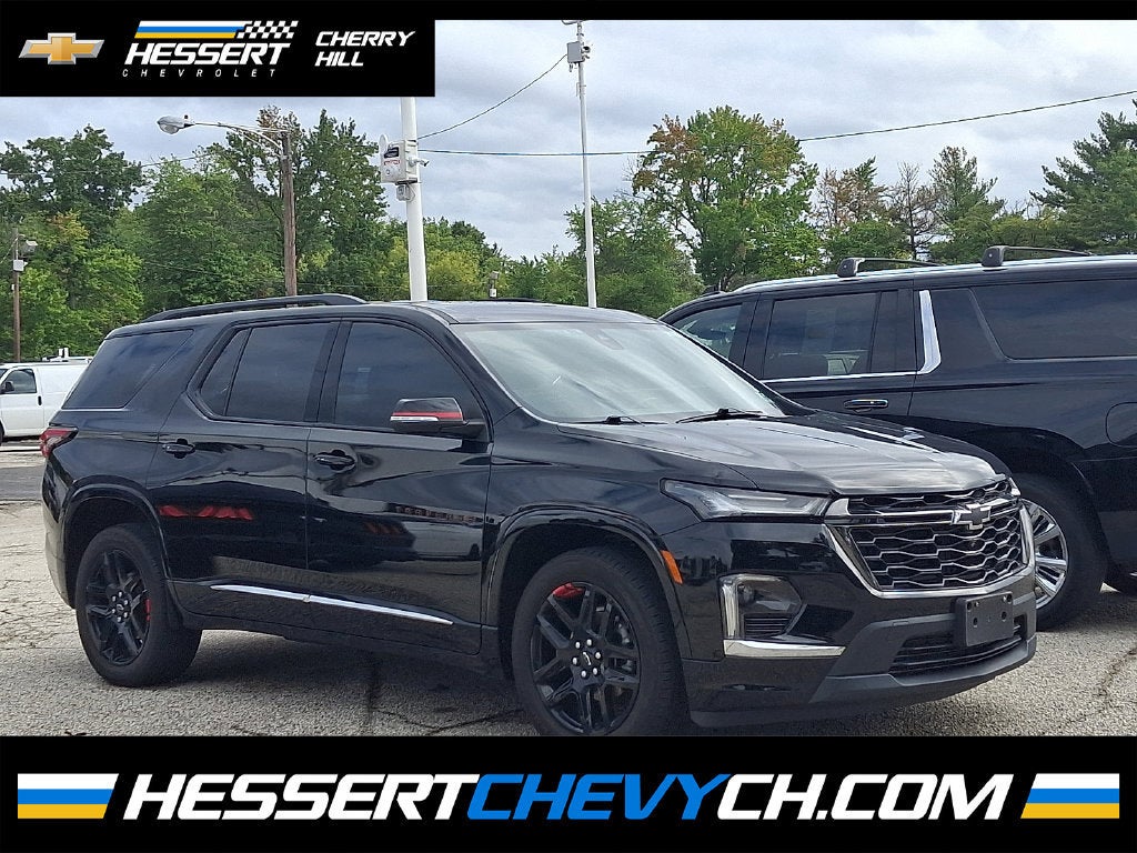 Mosaic Black Metallic 2023 Chevrolet Traverse SUV / Crossover Four-Wheel Drive Automatic